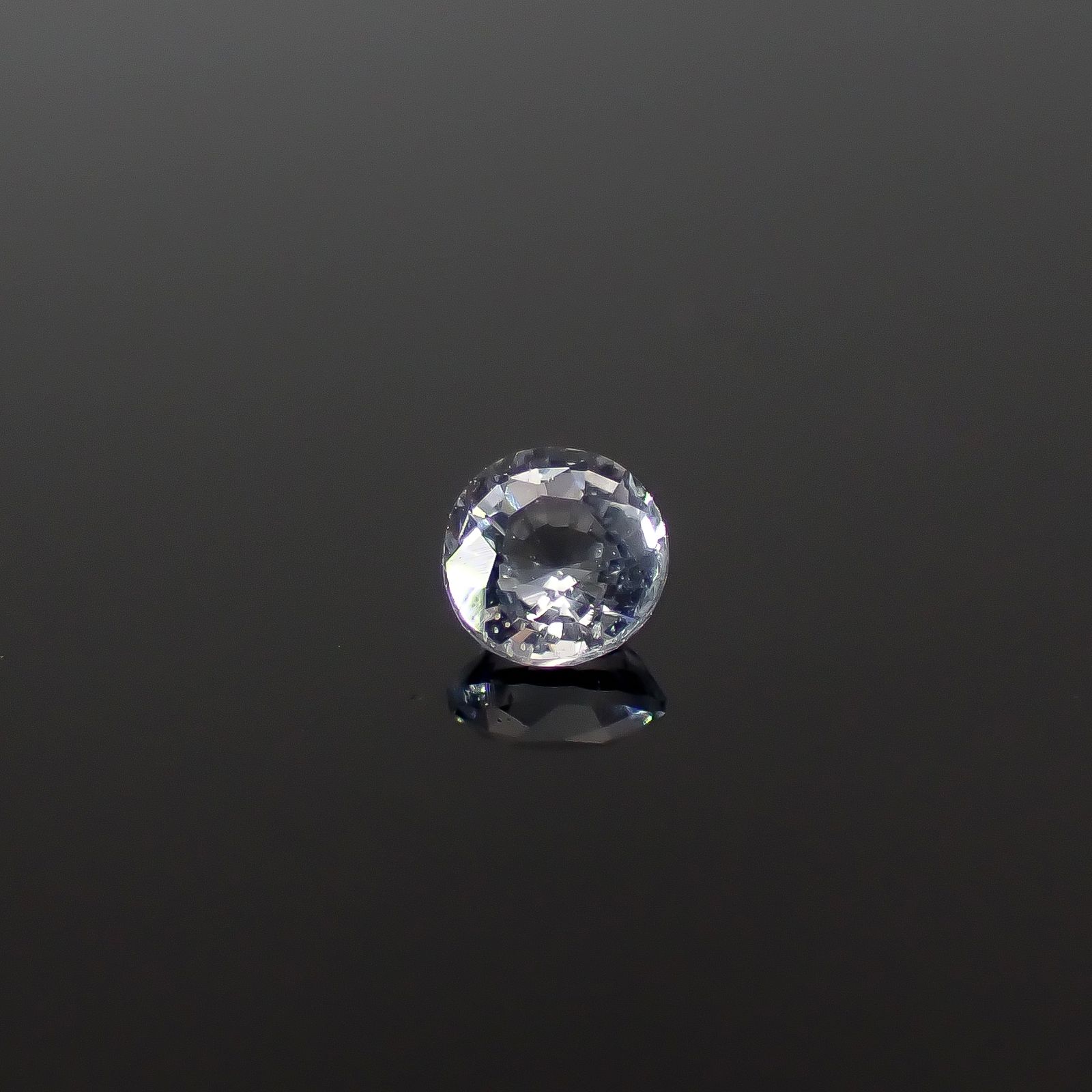 テネブレッセンススキャポライト アフガニスタン産 0.13ct / 3.3x3.3mm前後 [260432043]