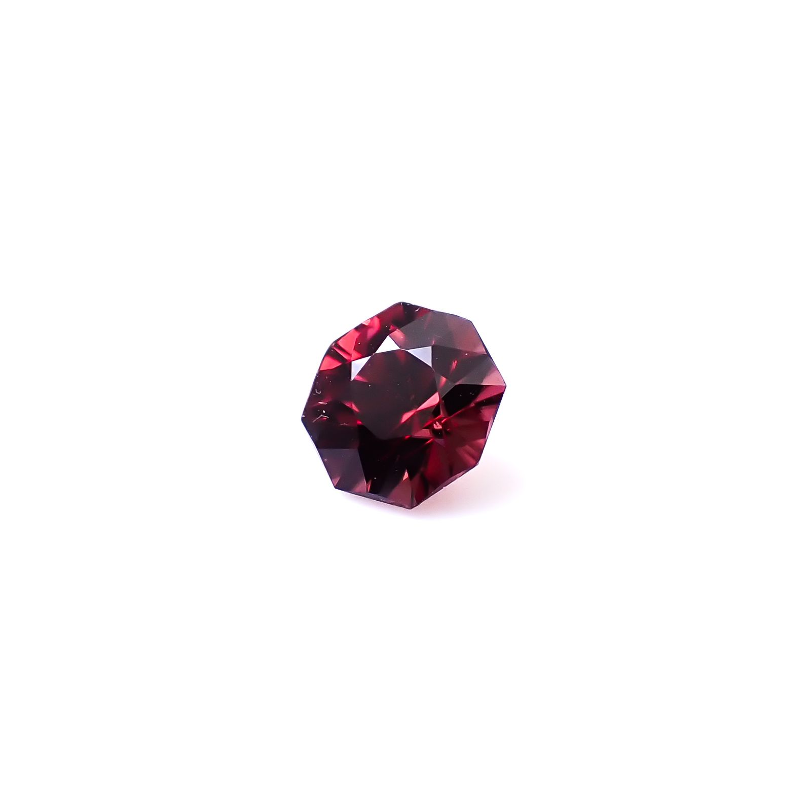 ◇オクタゴンカット◇レッドジルコン(宝石名ジルコン)スリランカ/カンボジア産 識別済 0.71ct / 4.9x4.8mm前後 [260732551]