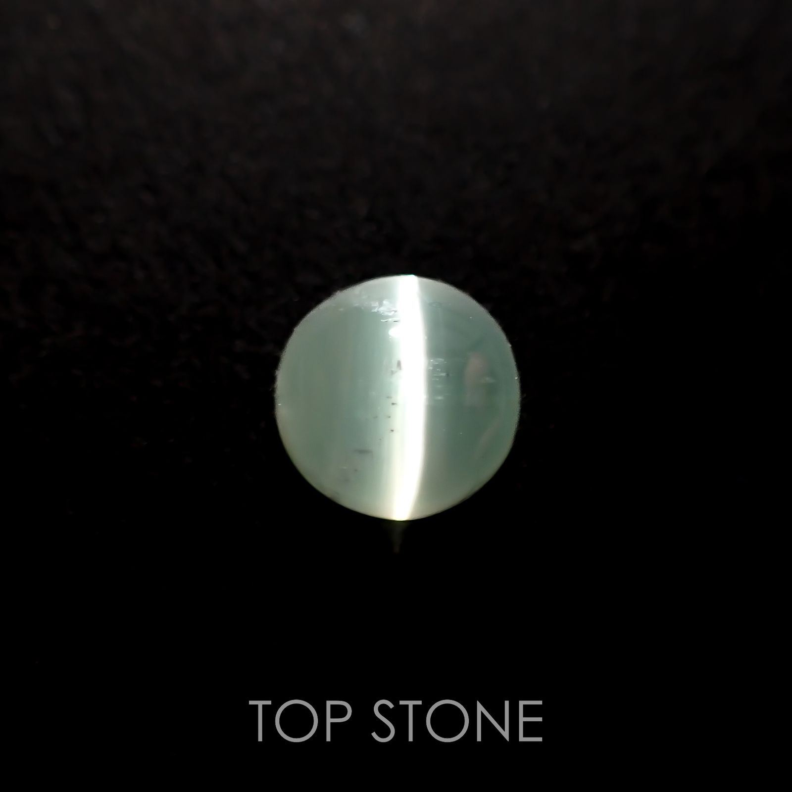 バナジウムコーネルピンキャッツアイ(宝石名コーネルピン)タンザニア産 0.67ct 識別済[221219434]5x4.9mm前後