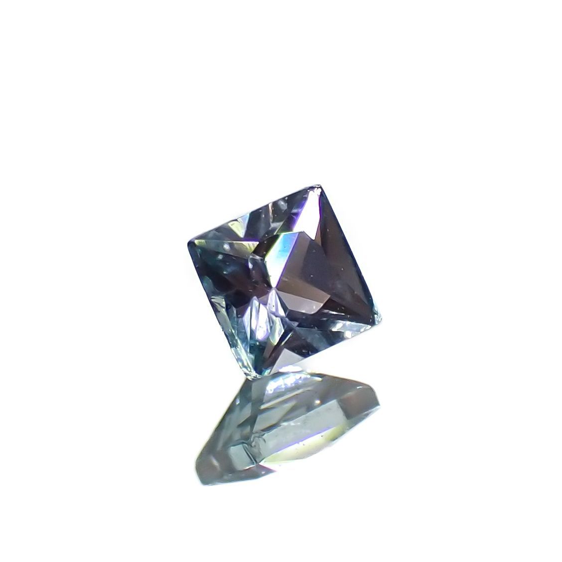 ◇プリンセスカット◇ブルーグリーンコーネルピン(宝石名コーネルピン)タンザニア産 0.080ct 識別済[221219236]2.1x2.1mm前後