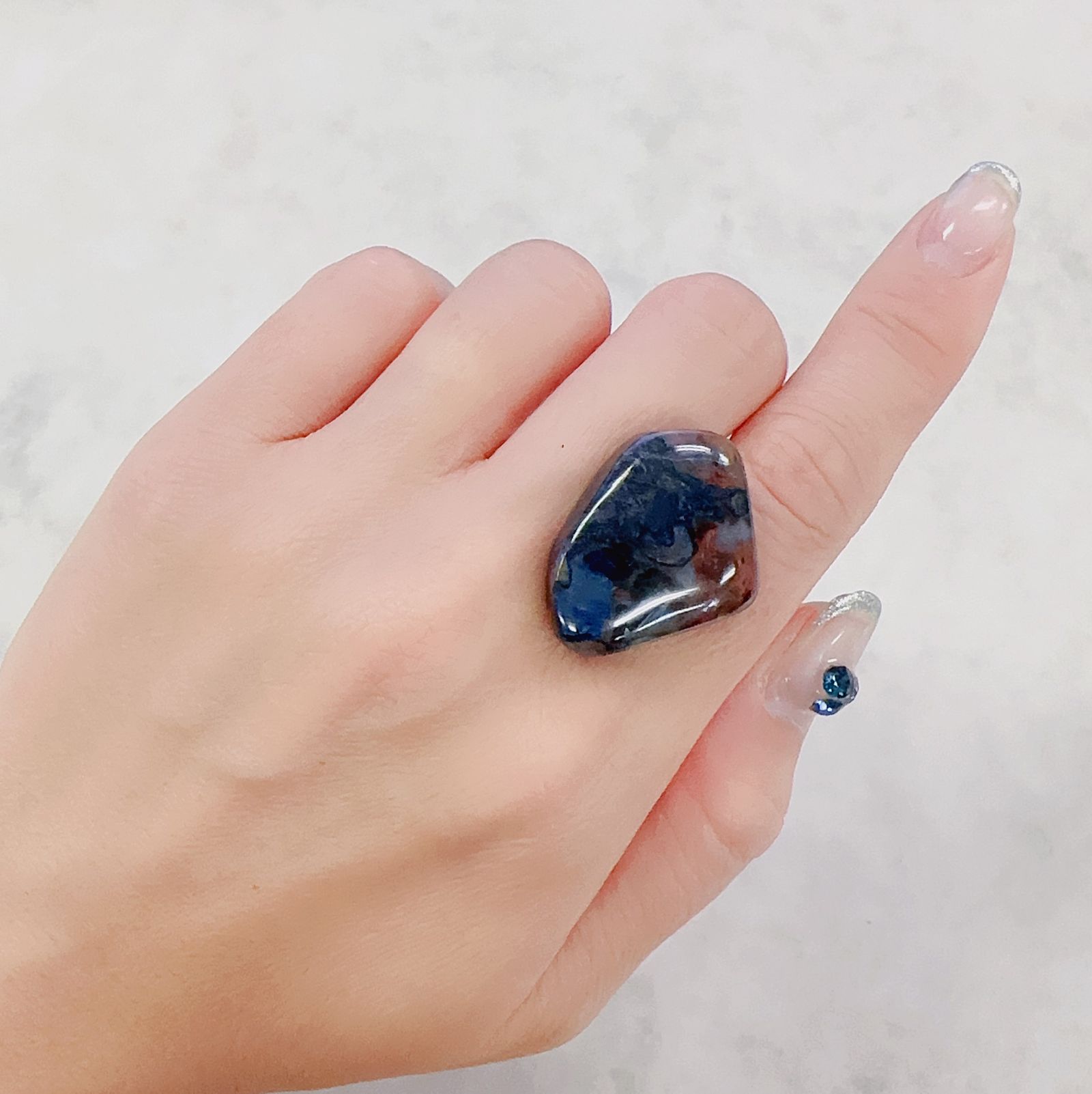◇フリーフォーム◇ピーターサイト 南アフリカ産 31.71ct [230722621]22x20.5mm前後