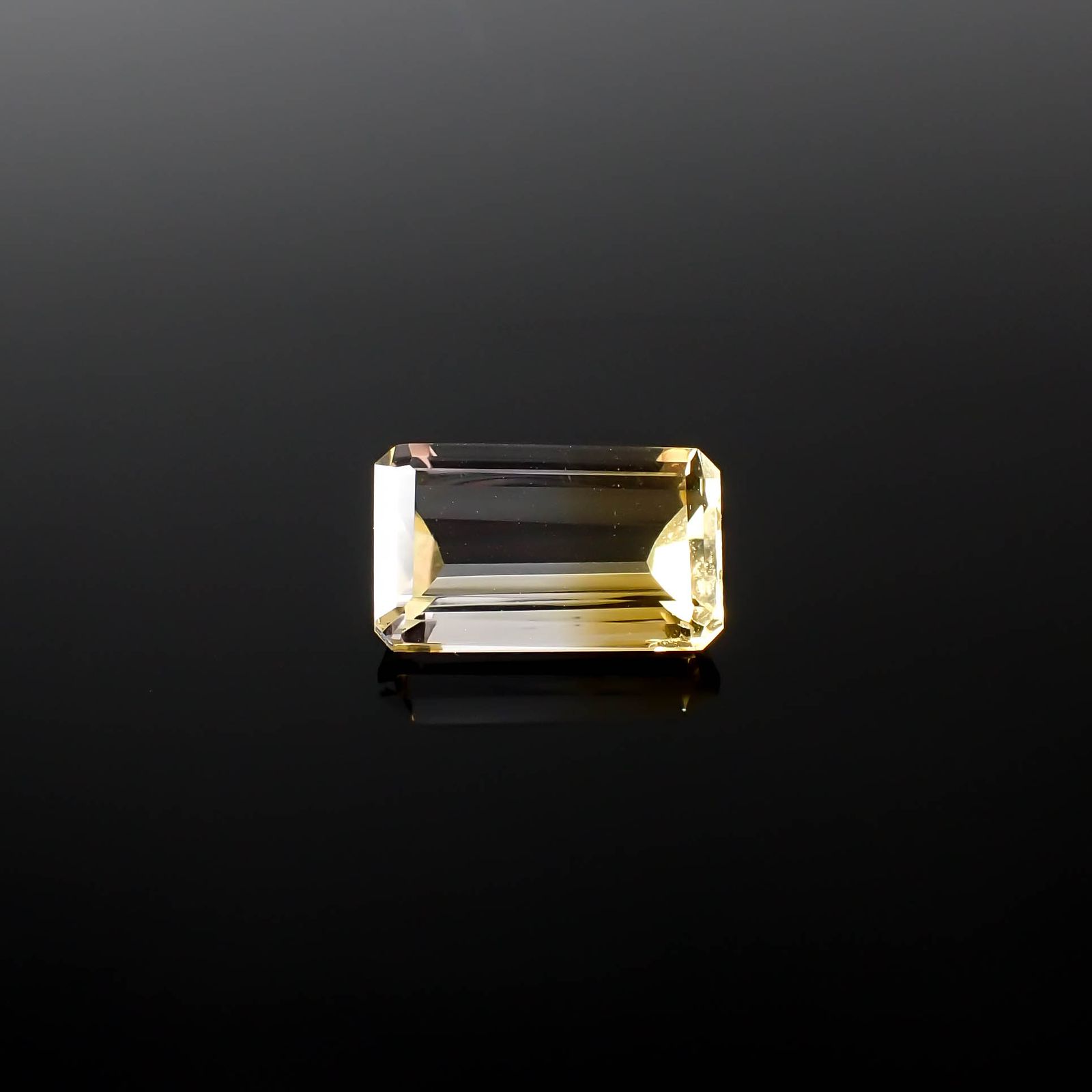 バイカラーシトリン ブラジル・ミナスジェライス州産 5.68ct[240326458]13.9x8.2mm前後