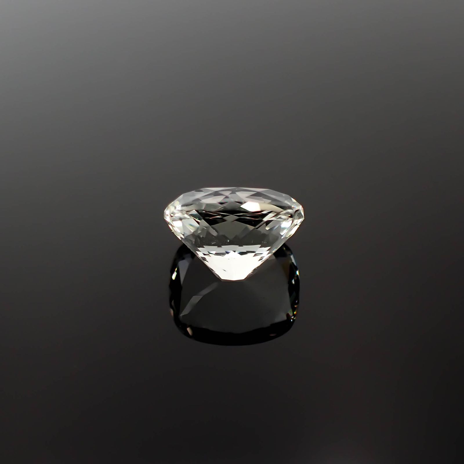 オーソクレース(宝石名ホワイト・オーソクレース)パキスタン産 2.99ct 識別済[250627996]10x8.7mm前後