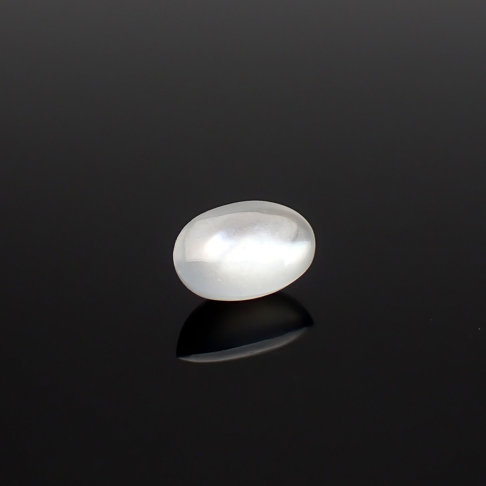 ジルコンキャッツアイ ビルマ産 0.76ct / 5.9x4mm前後 [260832879]