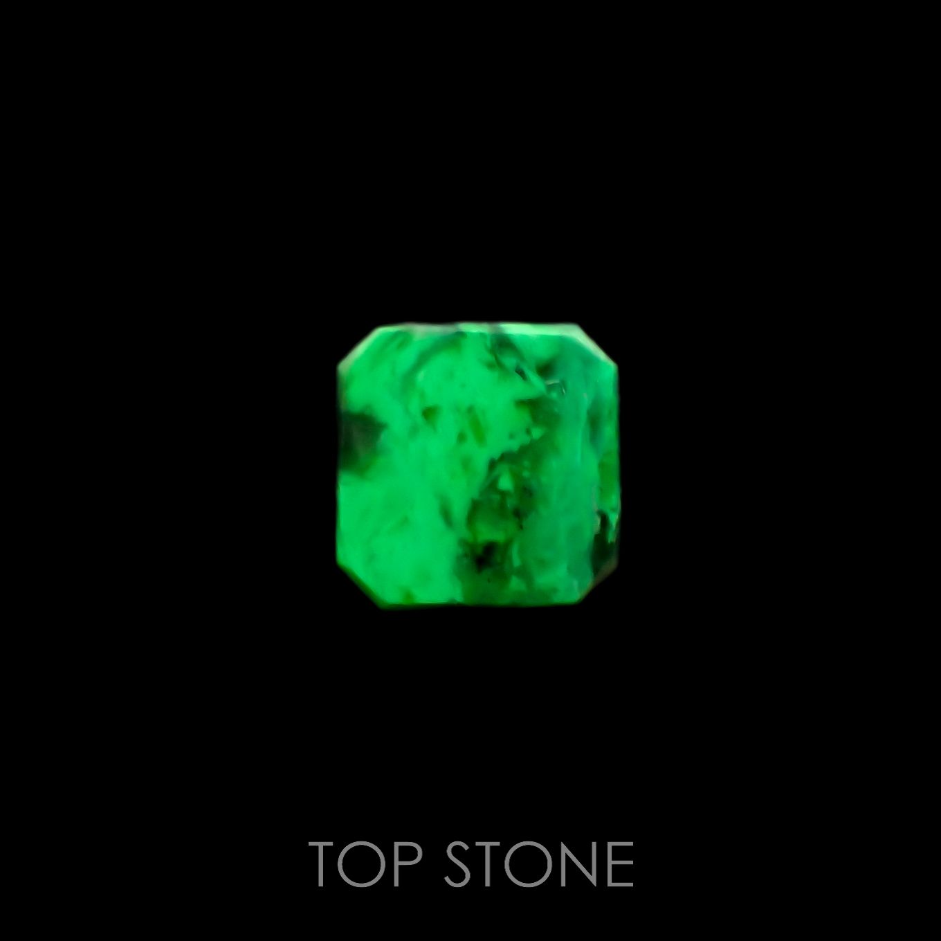 モーシッシ ビルマ産 0.71ct[220918037]5.7x5.7mm前後