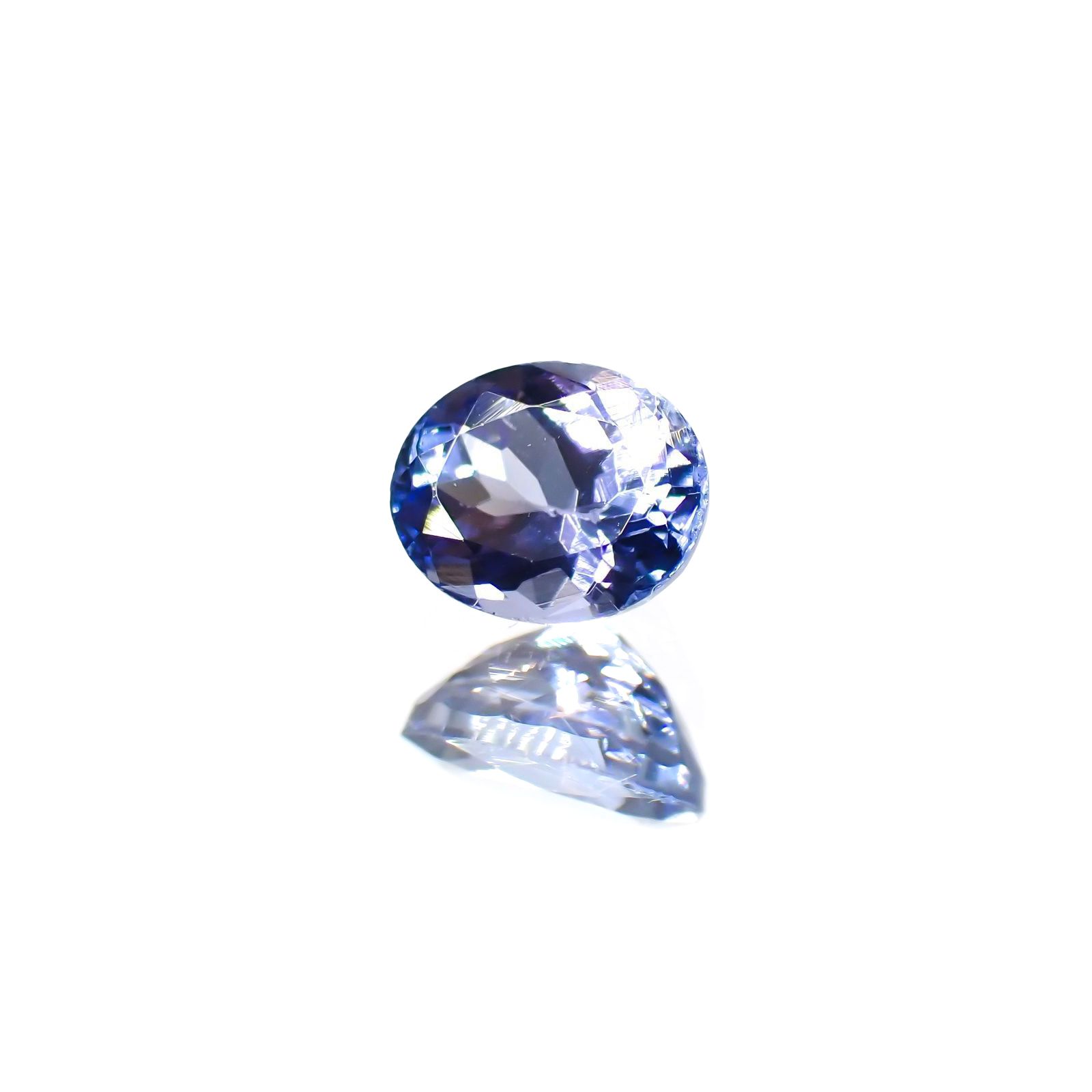 タンザナイト(宝石名タンザナイト)タンザニア産 識別済 0.44ct / 5.1x4.1mm前後 [220113853]