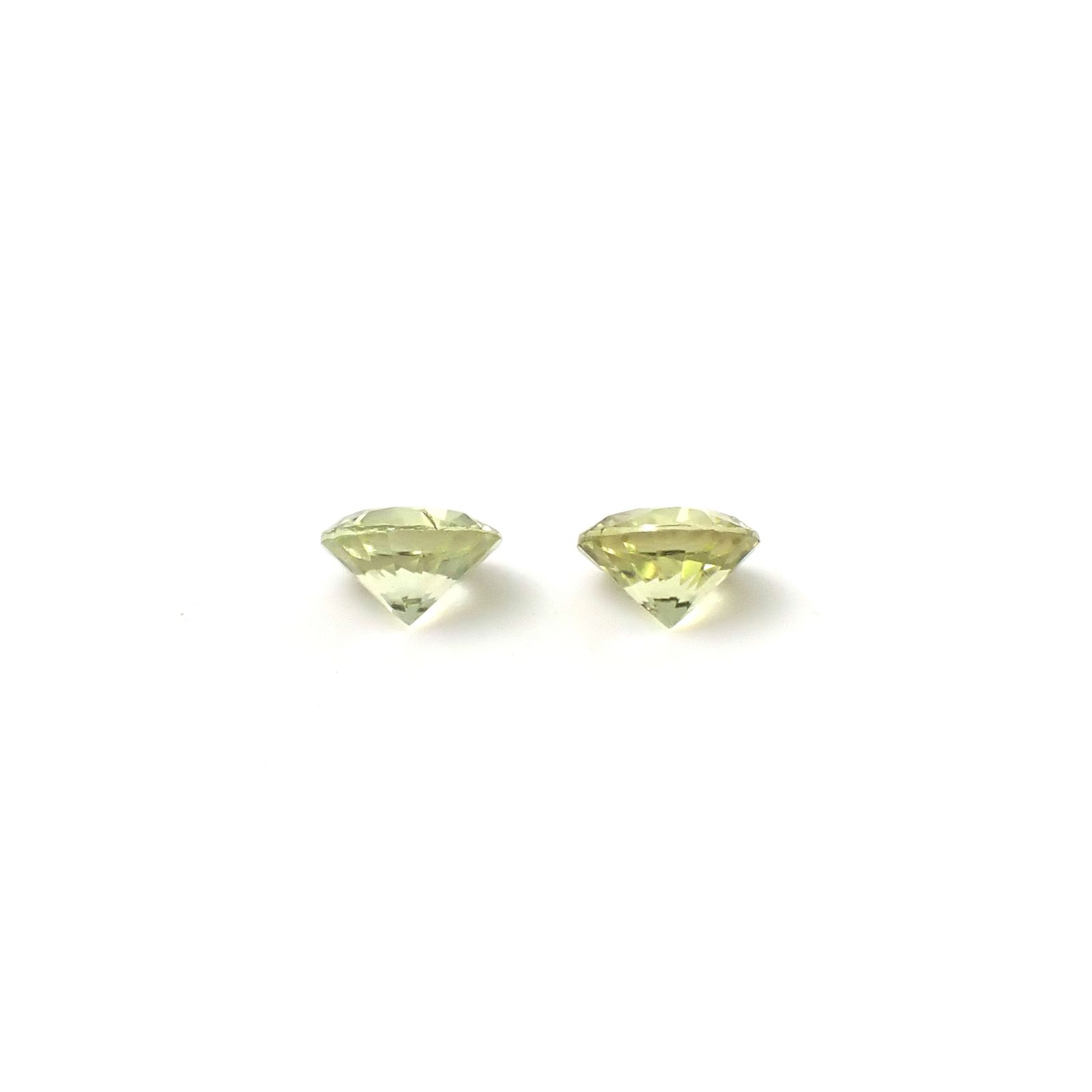 ◇ペアセット◇クリソベリル(宝石名クリソベリル)スリランカ/マダガスカル産 識別済 0.48ct(2pcs合計) / 3.8x3.8mm前後 [260131650]