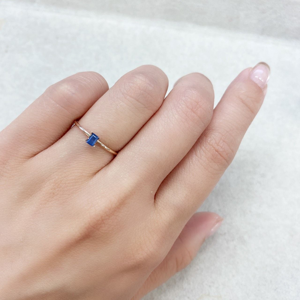 ガーナイト(宝石名含コバルト・ガーナイト) ナイジェリア産 0.18ct 識別済[210711554]3.4×2.2mm前後