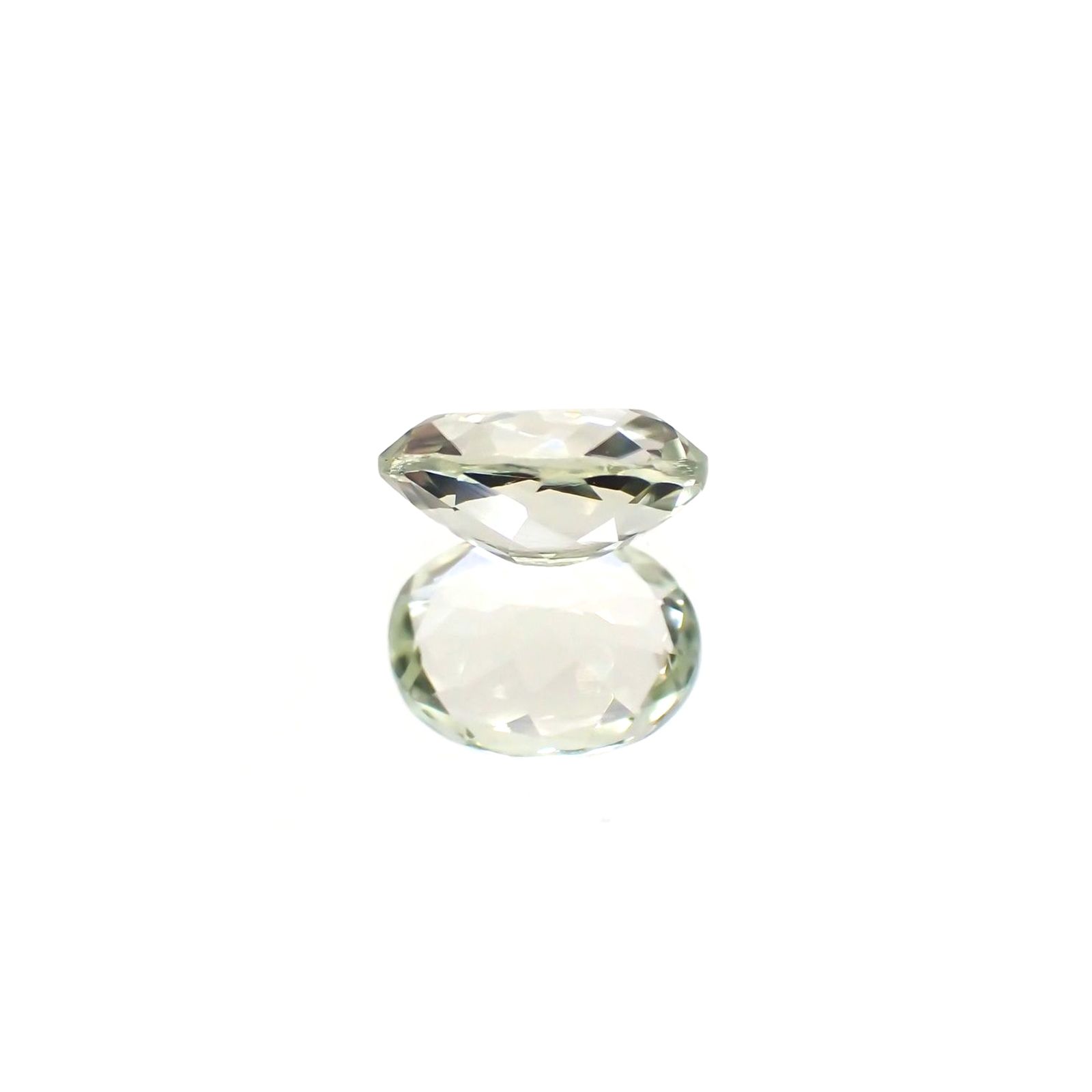 シリマナイト(宝石名シリマナイト) インド産 識別済 1.37ct / 8x6.3mm前後 [210610676]