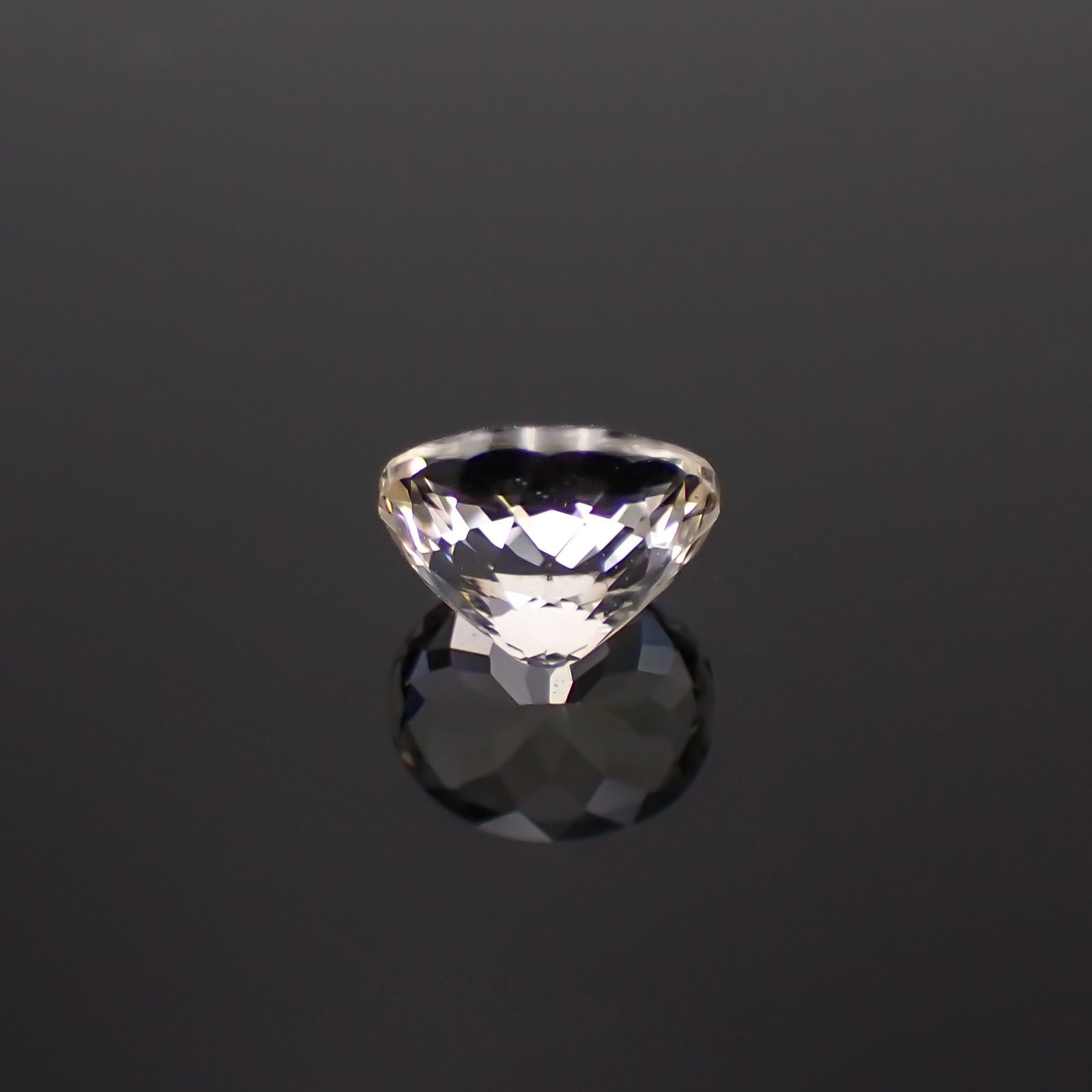 ゾイサイト 非加熱(宝石名ゾイサイト)タンザニア産 0.846ct ソ付(彩珠)[221018875]6.1x5.1mm前後