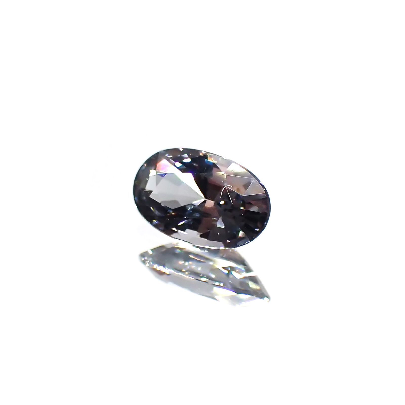 プラチナスピネル(宝石名スピネル) ビルマ産 0.581ct ソ付(彩珠)[250912850]6.6×4mm前後