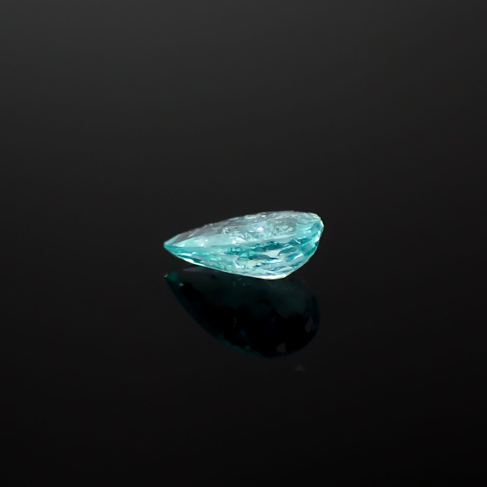 パライバトルマリン モザンビーク産 0.23ct[240928774]5.2x3.5mm前後