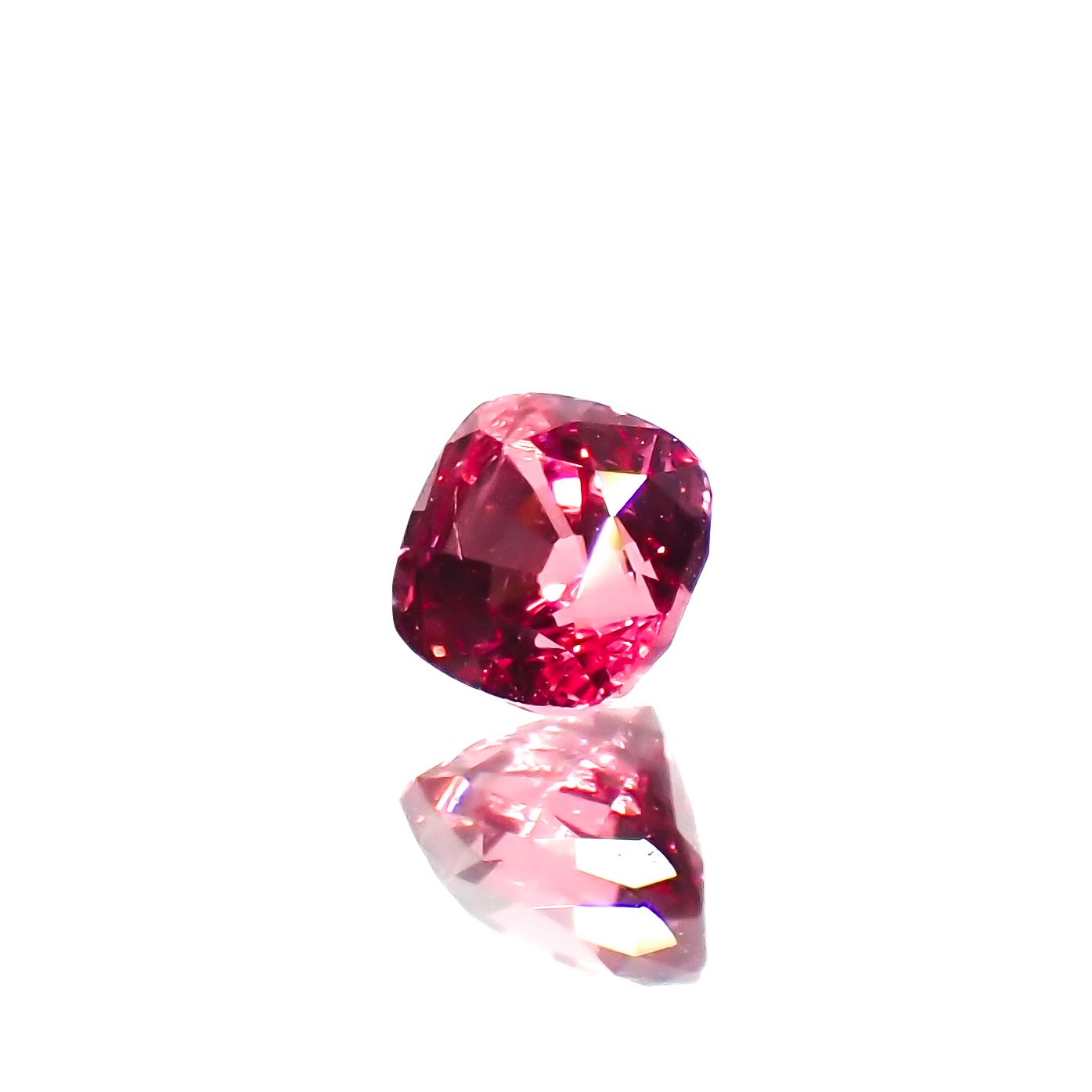 ホットピンクスピネル タンザニア産 0.31ct[231224513]3.6x3.4mm前後
