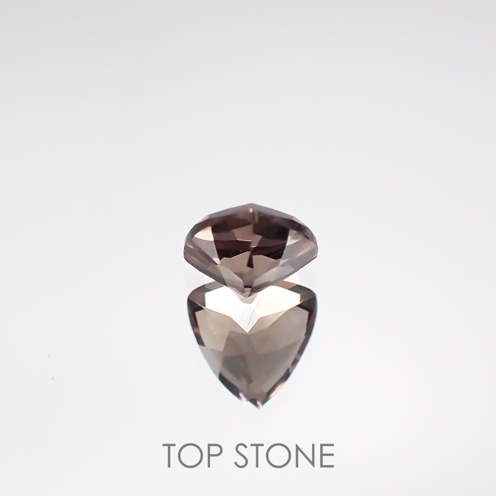 カラーチェンジガーネット タンザニア・マダガスカル産 ルース 0.31ct[210611196]4×4mm前後