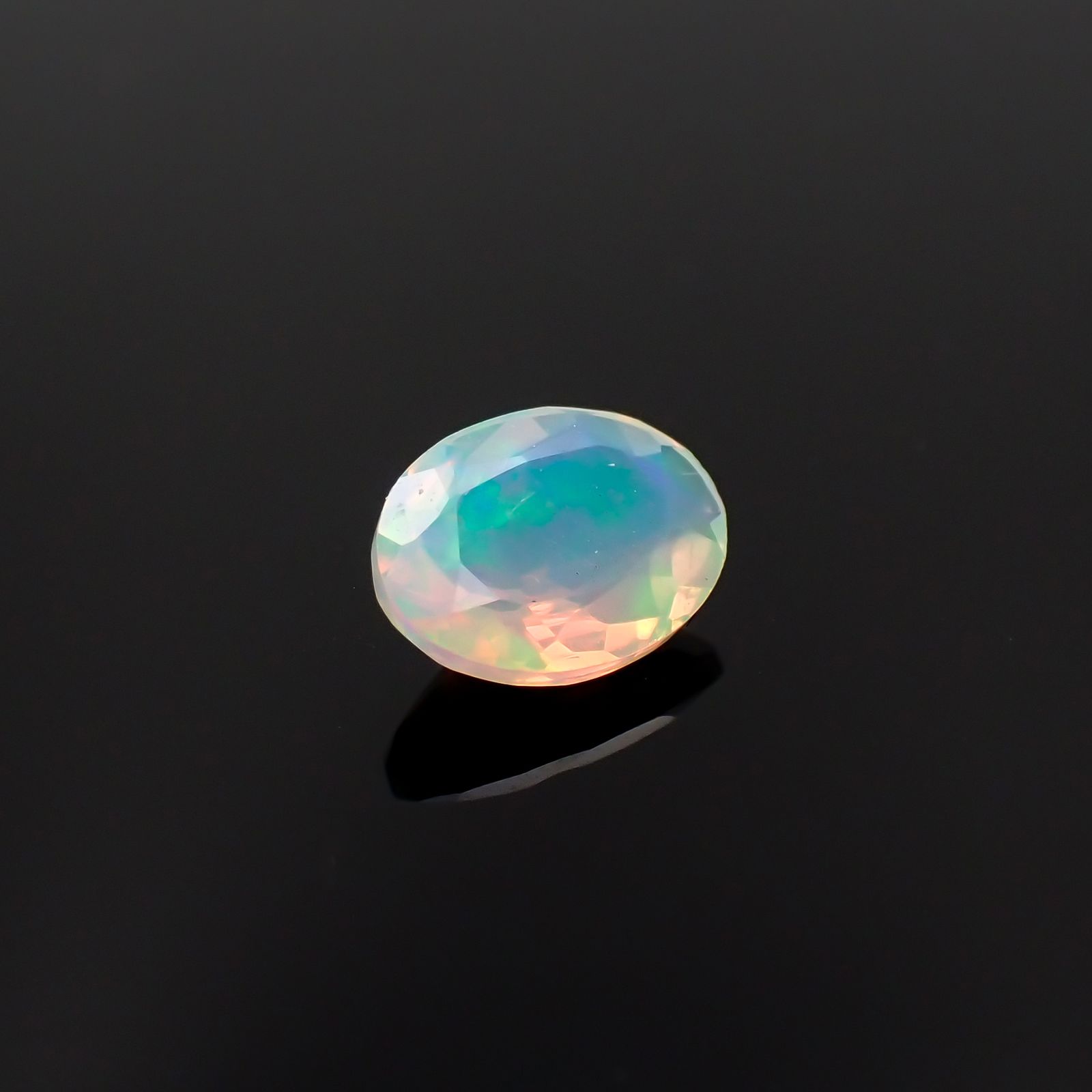エチオピアオパール エチオピア産 0.37ct[230522196]6.7x4.9mm前後