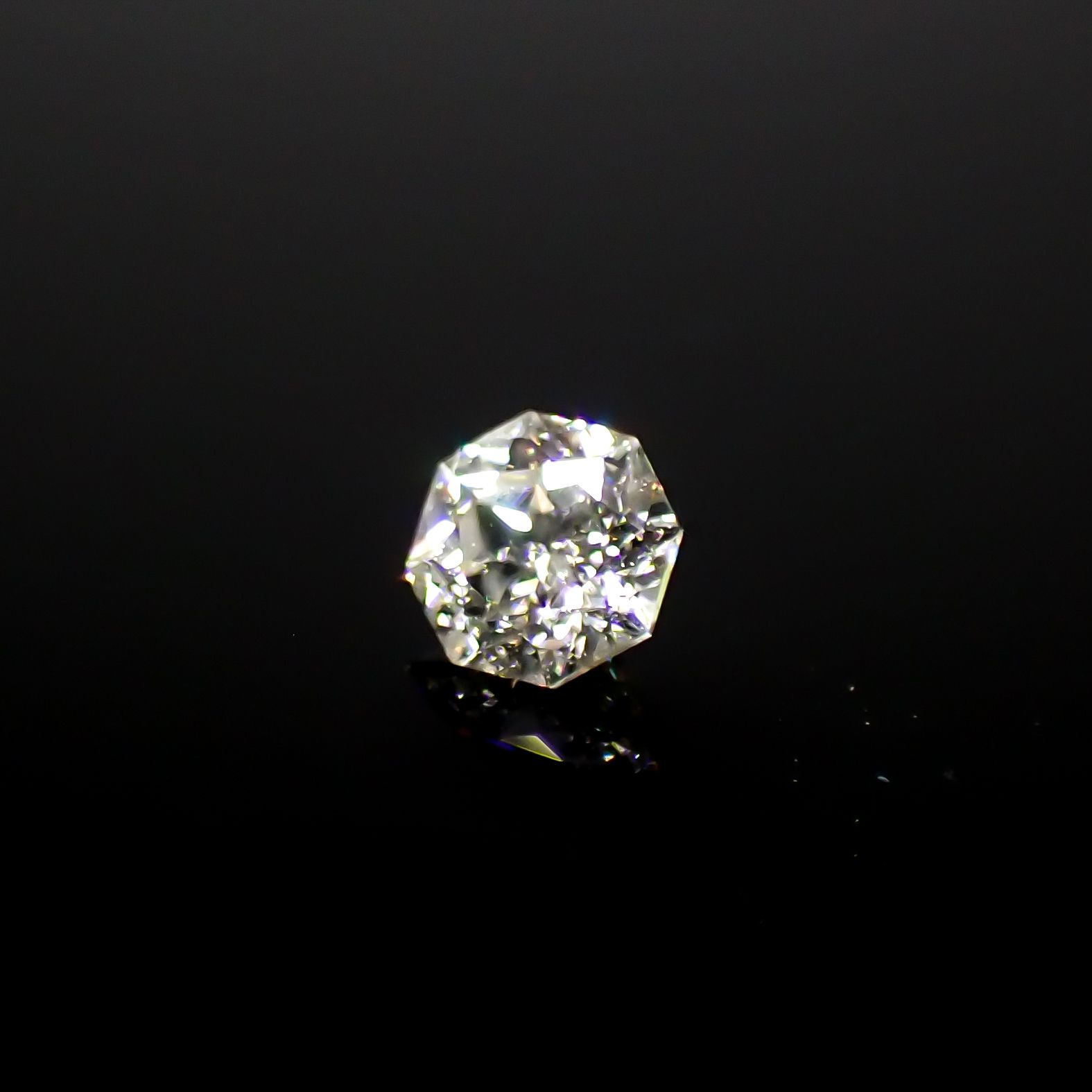 ◇オクタゴンカット◇ダイヤモンド 0.11ct[240427031]2.9x2.8mm前後