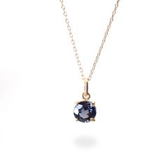 ◇K18ペンダント◇ バイオレットスピネル 0.90ct | ラウンド/つやあり仕上げ 6mm(※チェーン別売り) [241229429]