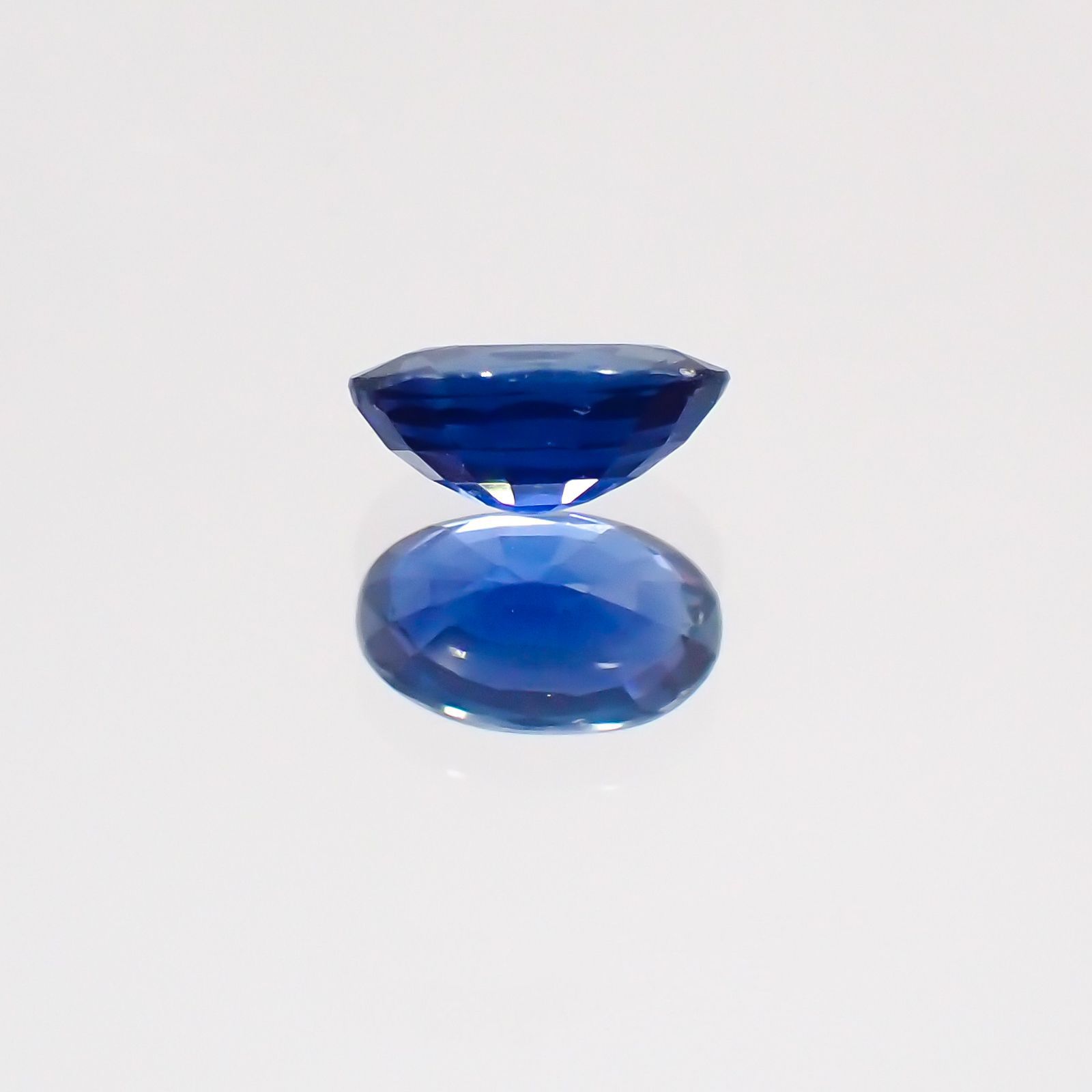 サファイア(宝石名サファイア) マダガスカル/スリランカ産 0.32ct 識別済[20128720]5.1×3.1mm前後