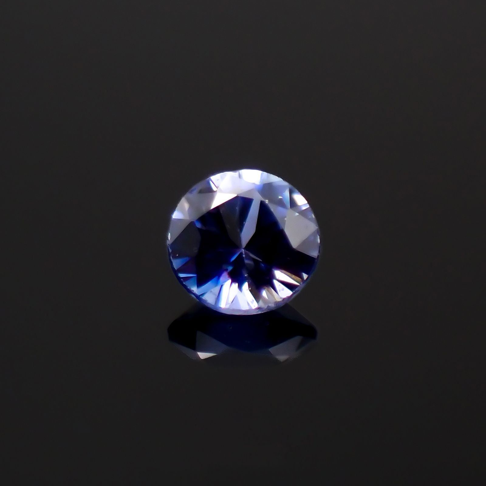 ベニトアイト アメリカ・カリフォルニア州産 0.062ct[221219603]2.4x2.4mm前後