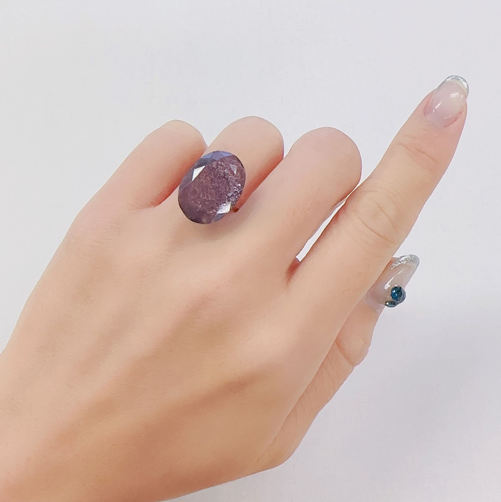 ブラッドショットアイオライト インド産 10.22ct[230622536]18.5x13.2mm前後