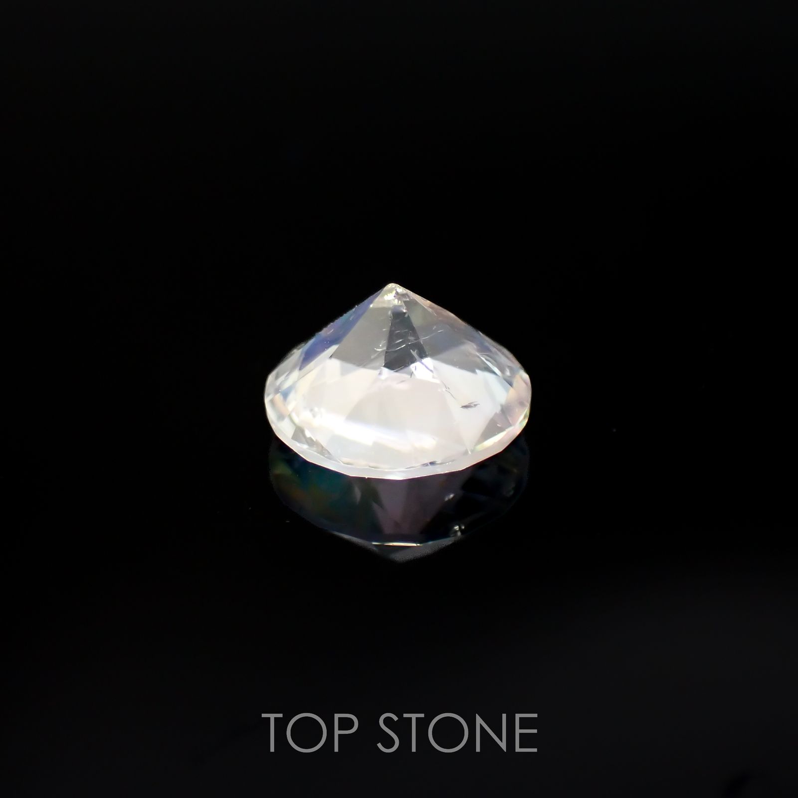 レインボームーンストーン(宝石名ラブラドライト)タンザニア産 1.33ct 識別済[220716854]7.6x7.4mm前後