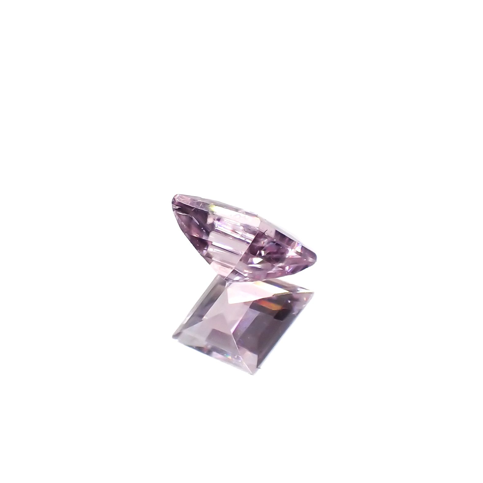 ◇カスタムカット◇カラーシフト ピンクダイアスポア アフガニスタン産 0.74ct[240326992]7.7x5.9mm前後