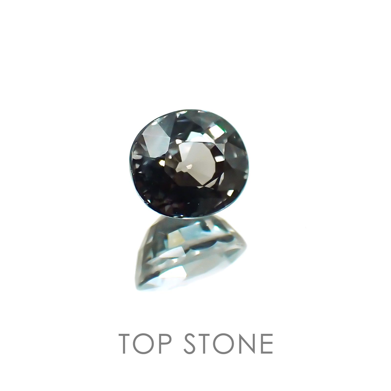 カラーチェンジガーネット(アレキタイプ) マダガスカル・ベキリー産 ルース 0.7ct[20129298]5.2×4.5mm前後