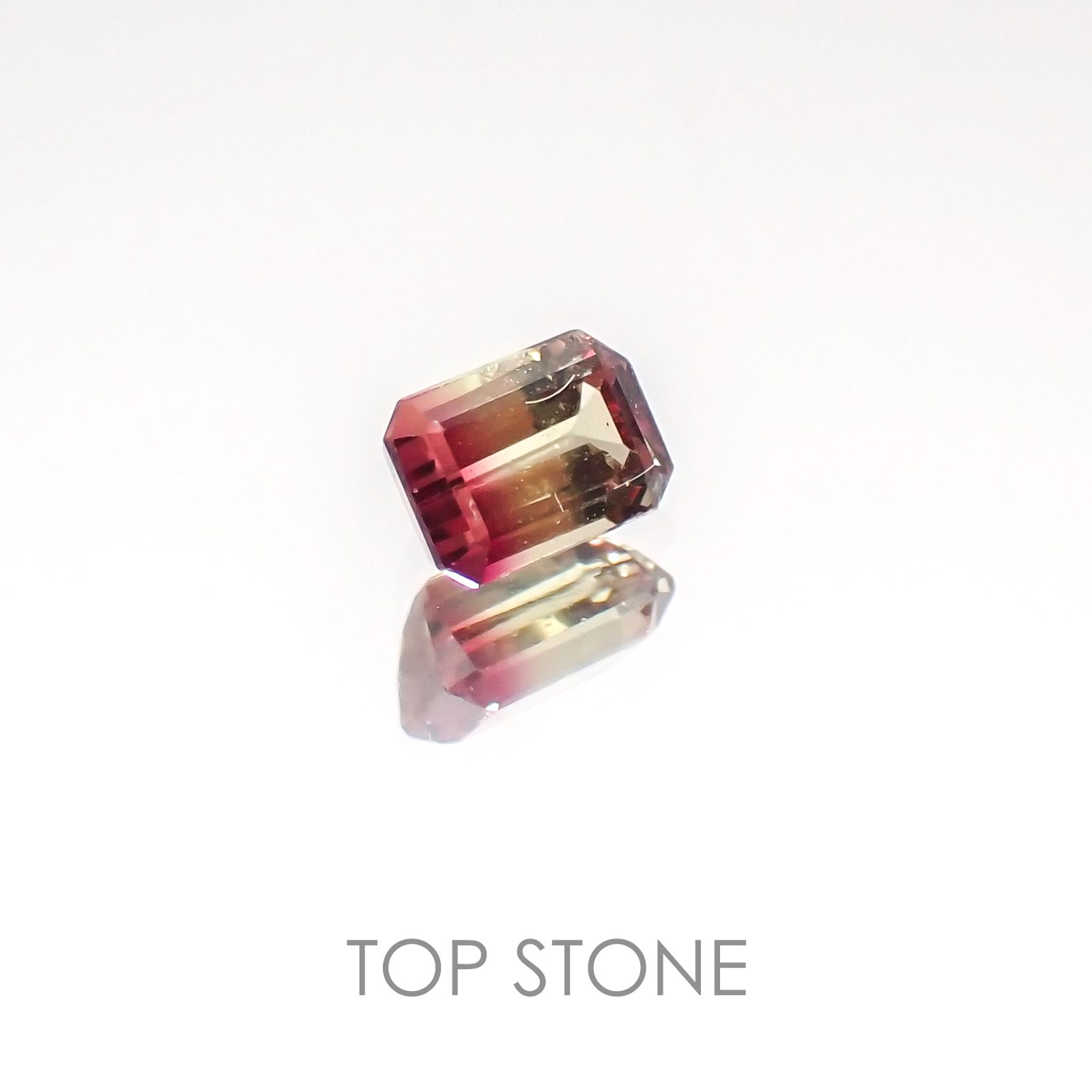 バイカラーサファイア タンザニア産 ルース 0.27ct[20117292]4×2.8mm前後