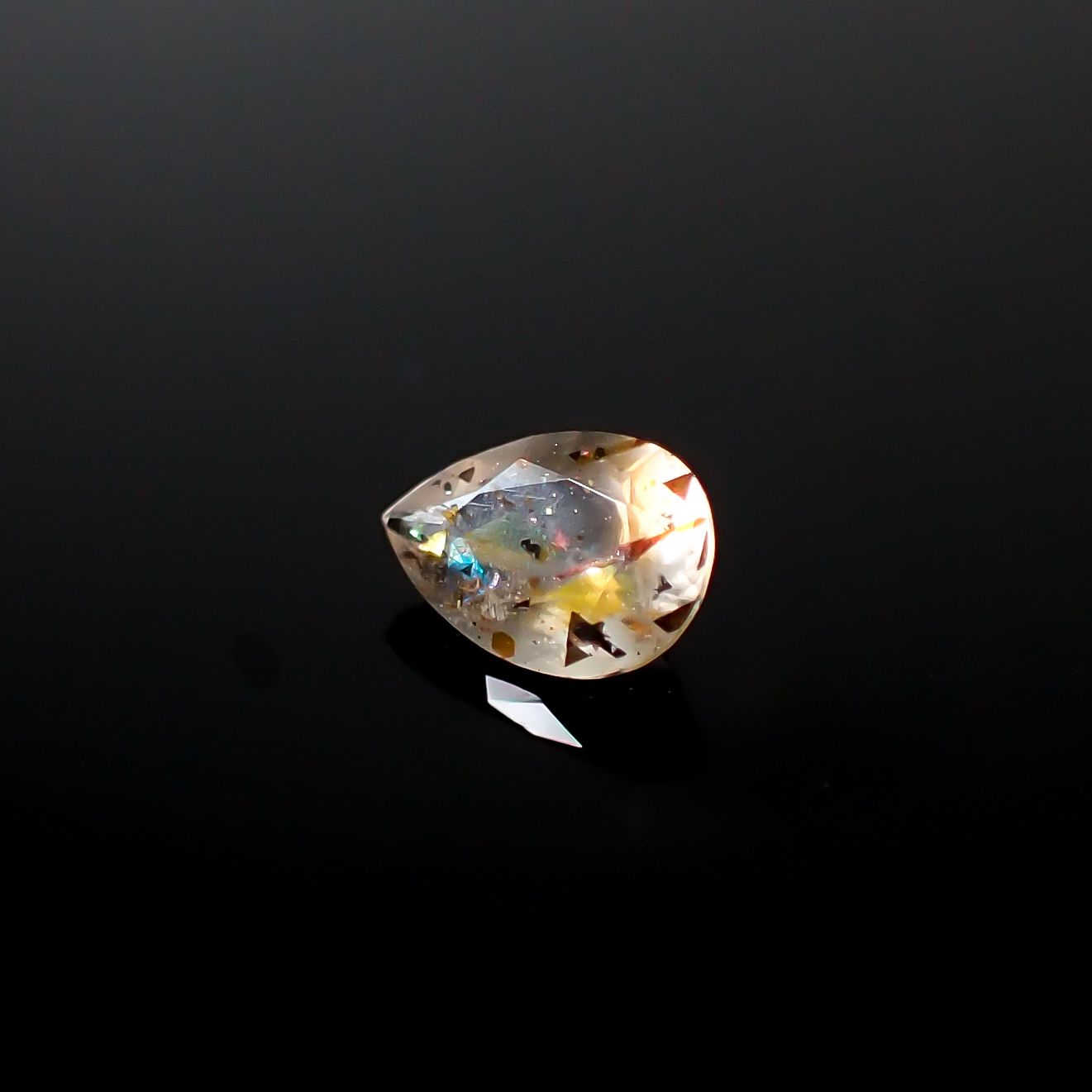 レインボーラティスサンストーン オーストラリア産 0.18ct [250229858]4.8x3.2mm前後