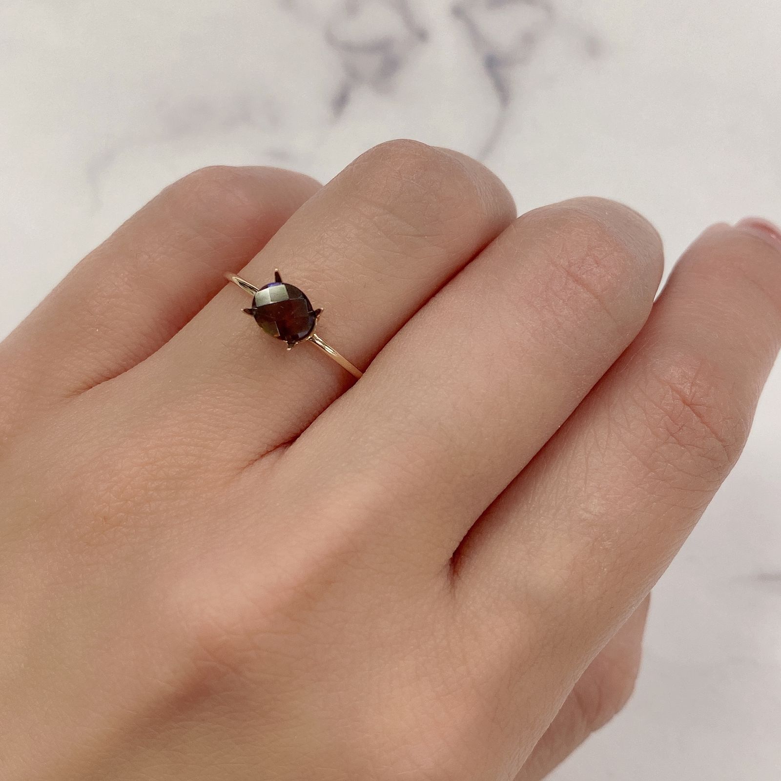 レインボーガーネット(宝石名レインボー アンドラダイト・ガーネット) 日本・奈良県産 0.86ct 識別済[210912946]6×5.1mm前後
