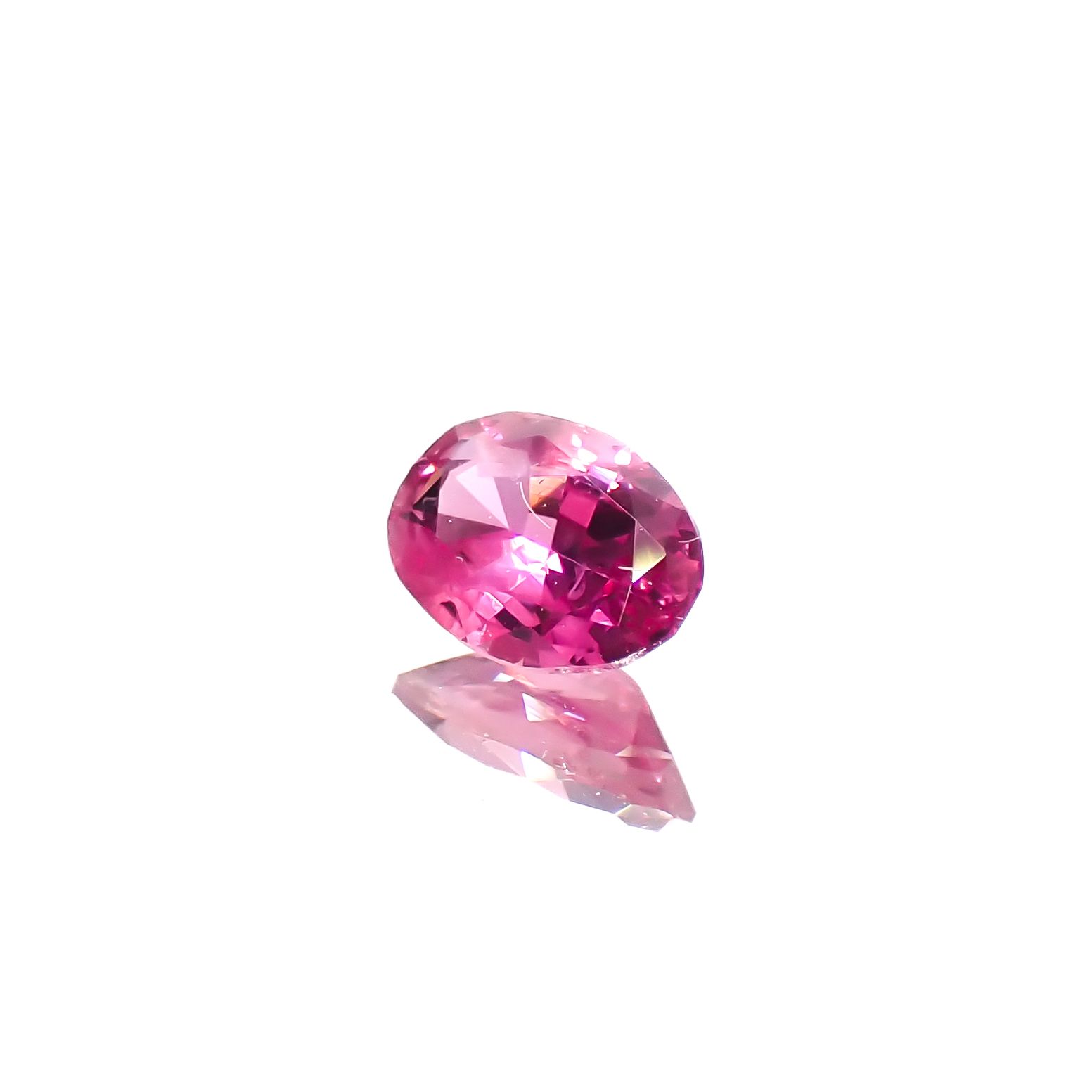 ネオンピンクサファイア スリランカ産 0.28ct[240728546]5x3.4mm前後