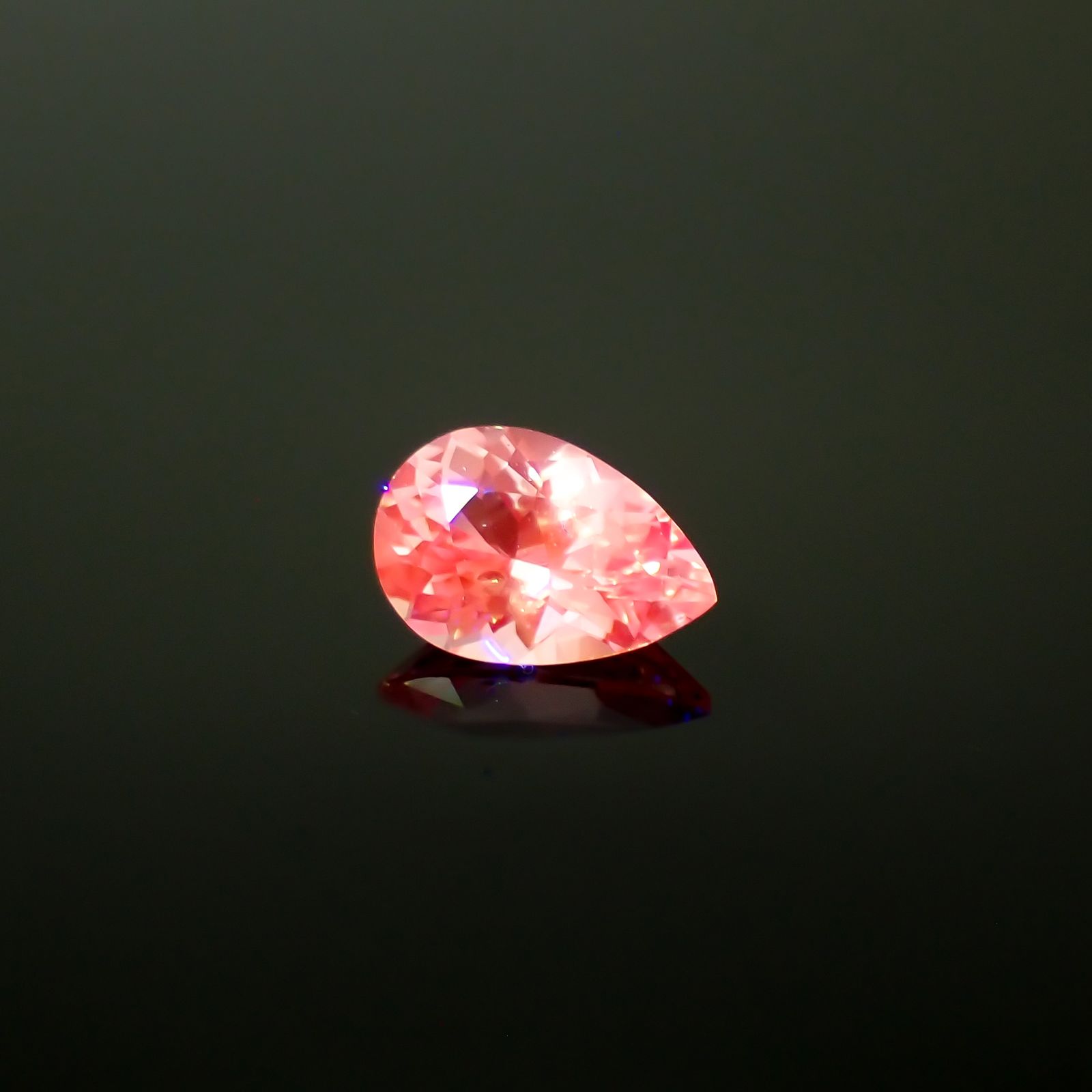 ピンクサファイア(宝石名サファイア)スリランカ/マダガスカル産 0.40ct 識別済[240226311]5.7x3.8mm前後