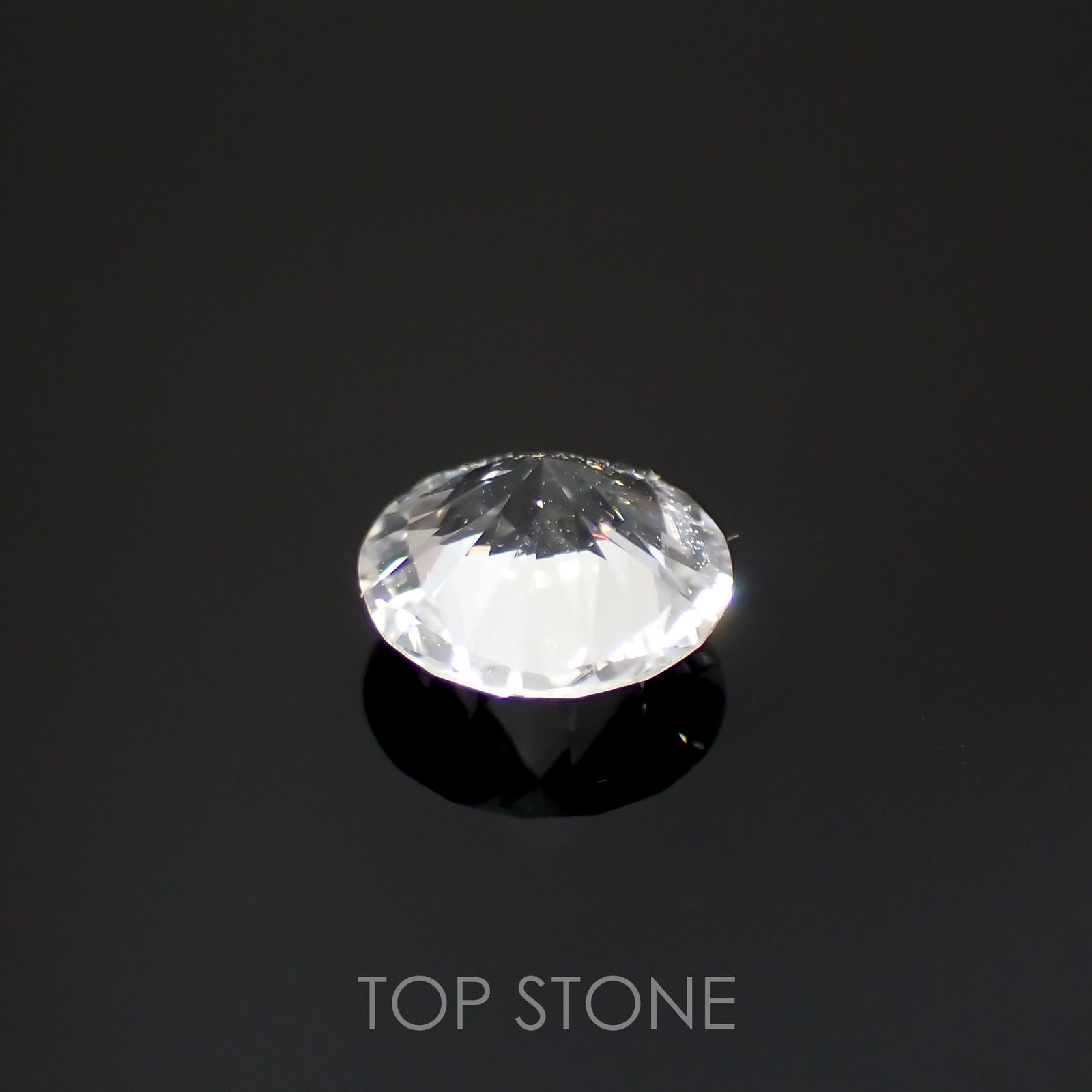 フェナカイト(宝石名フェナカイト)ブラジル産 0.84ct 識別済[220115173]6.5x6.5mm前後