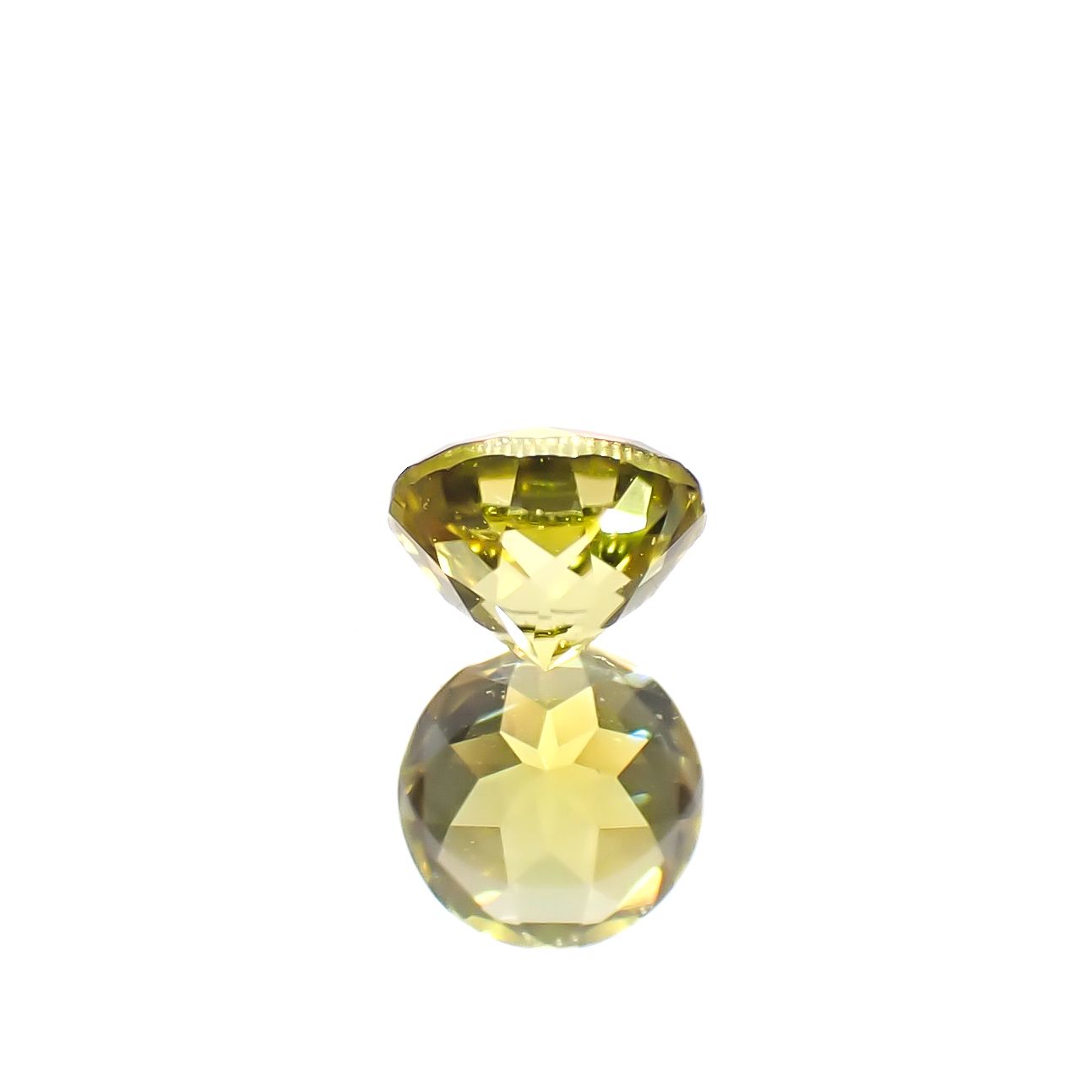 カナリートルマリン ザンビア・カナリー鉱山産 0.25ct[240527816]3.8x3.8mm前後