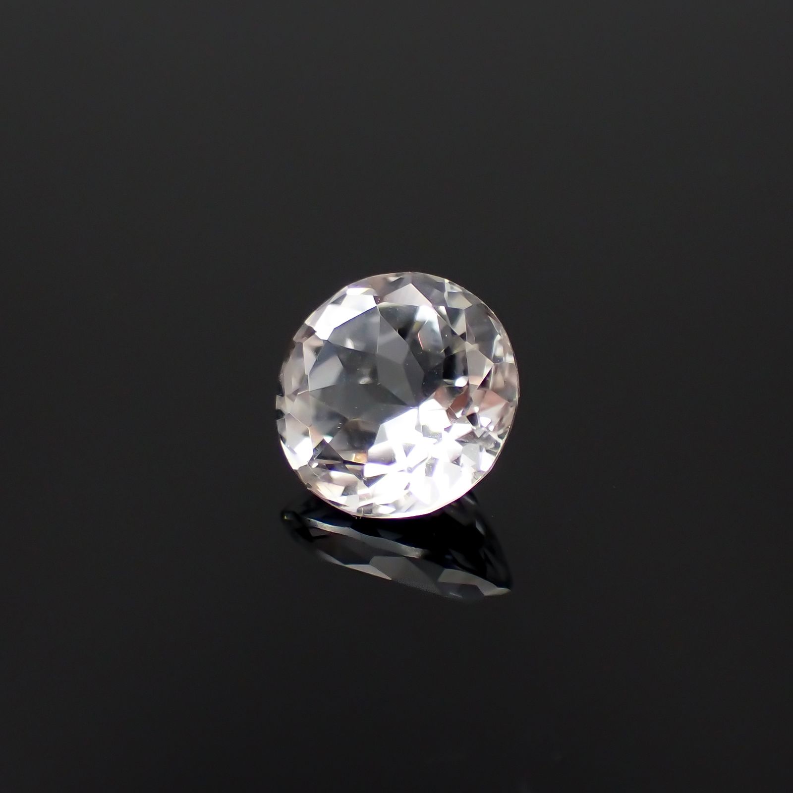 ゴッシェナイト パキスタン・ヒマラヤ産 1.60ct[230421829]7.9x7.8mm前後