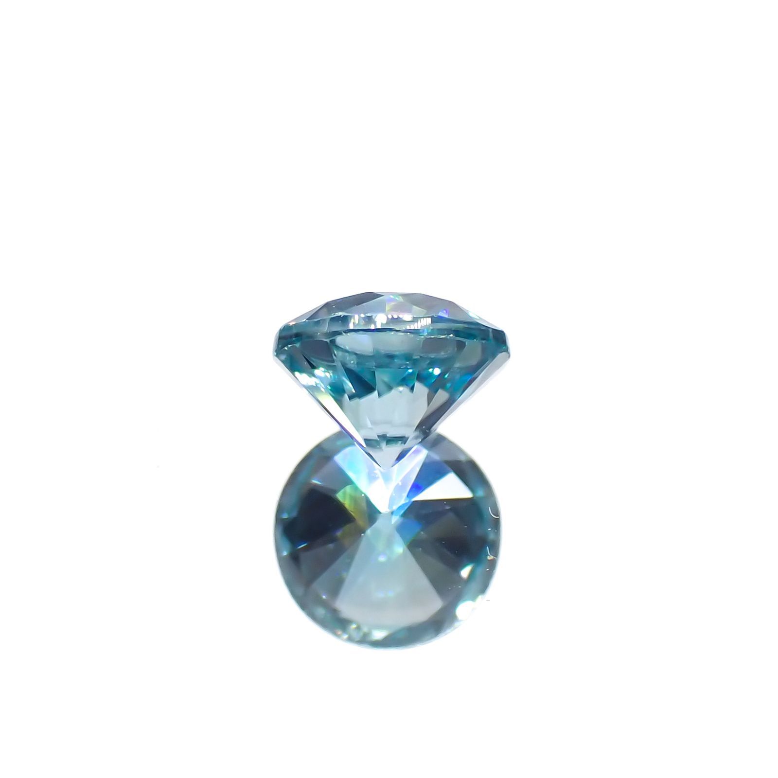 ブルージルコン カンボジア産 0.79ct[230220512]5x5mm前後