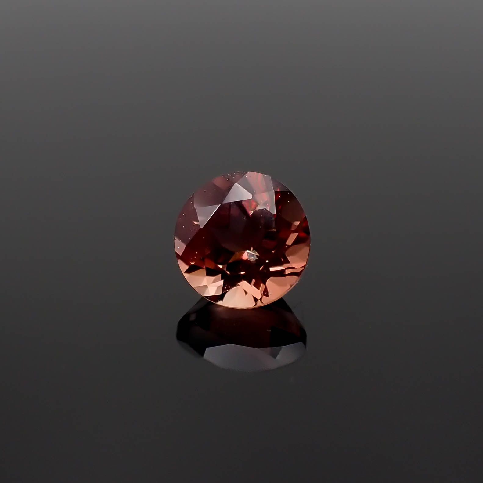 バイカラーアンデシン モンゴル産 0.54ct[230421487]5x5mm前後
