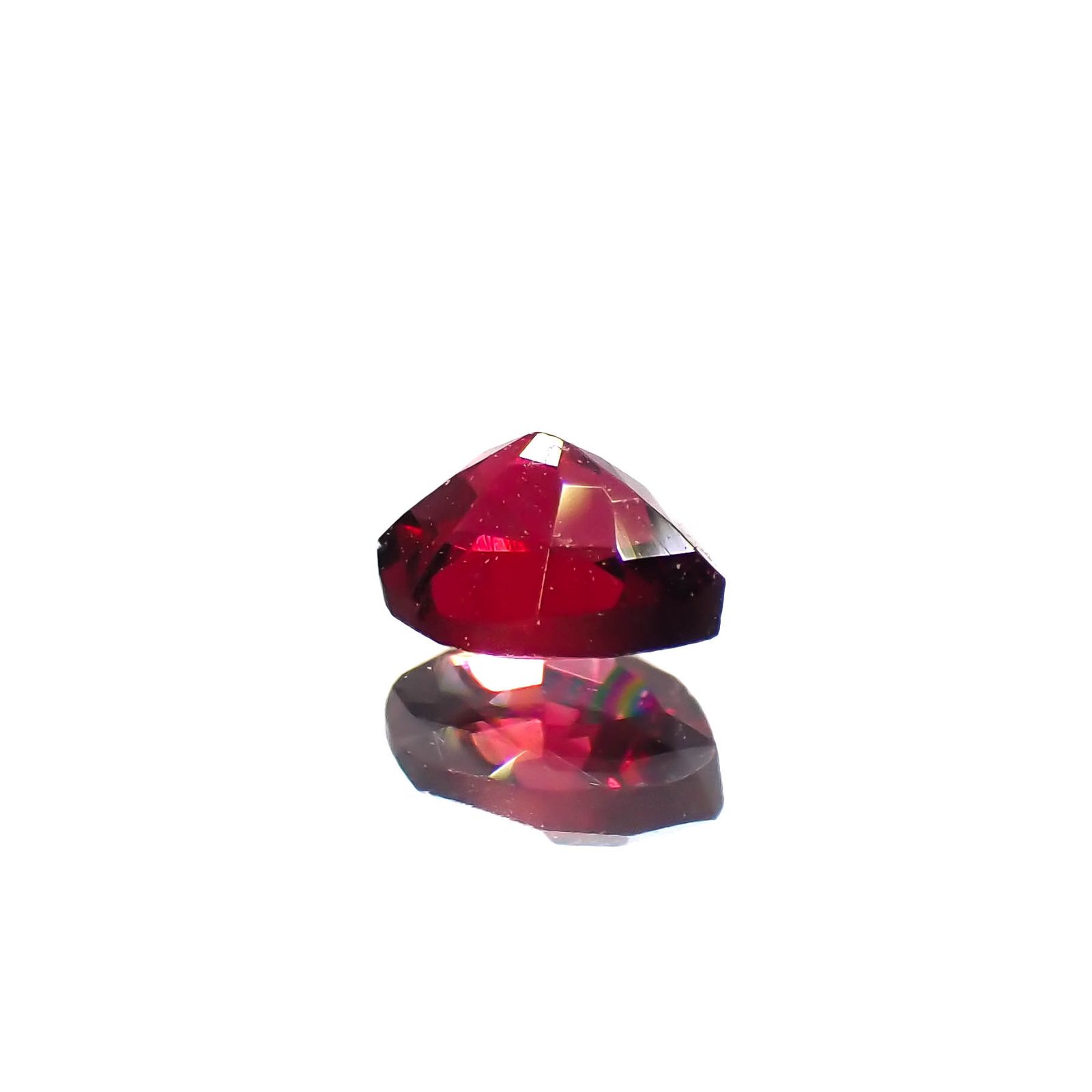 レッドスピネル ビルマ産 0.20ct[230722612]3.9x3.1mm前後