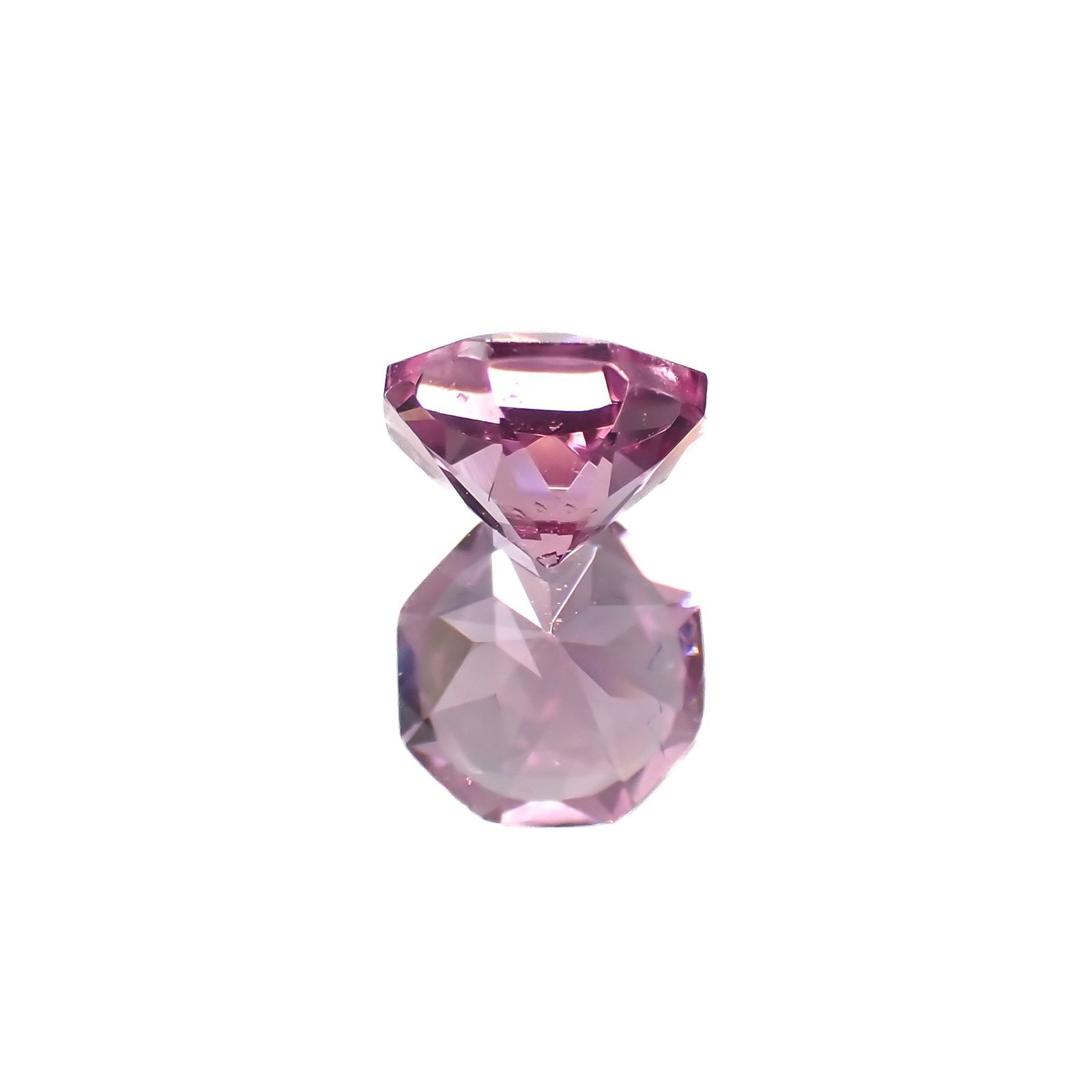 ◇オクタゴンカット◇カラーシフトマラヤガーネットSA(宝石名ガーネット)タンザニア産 0.67ct 識別済[220918047]5.1x5.1mm前後