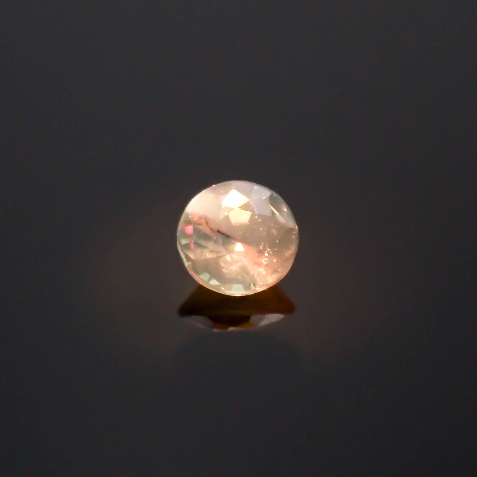 アレキサンドライト ブラジル産/EmeraldMains社製 0.046ct[240527620]2.3x2.3mm前後