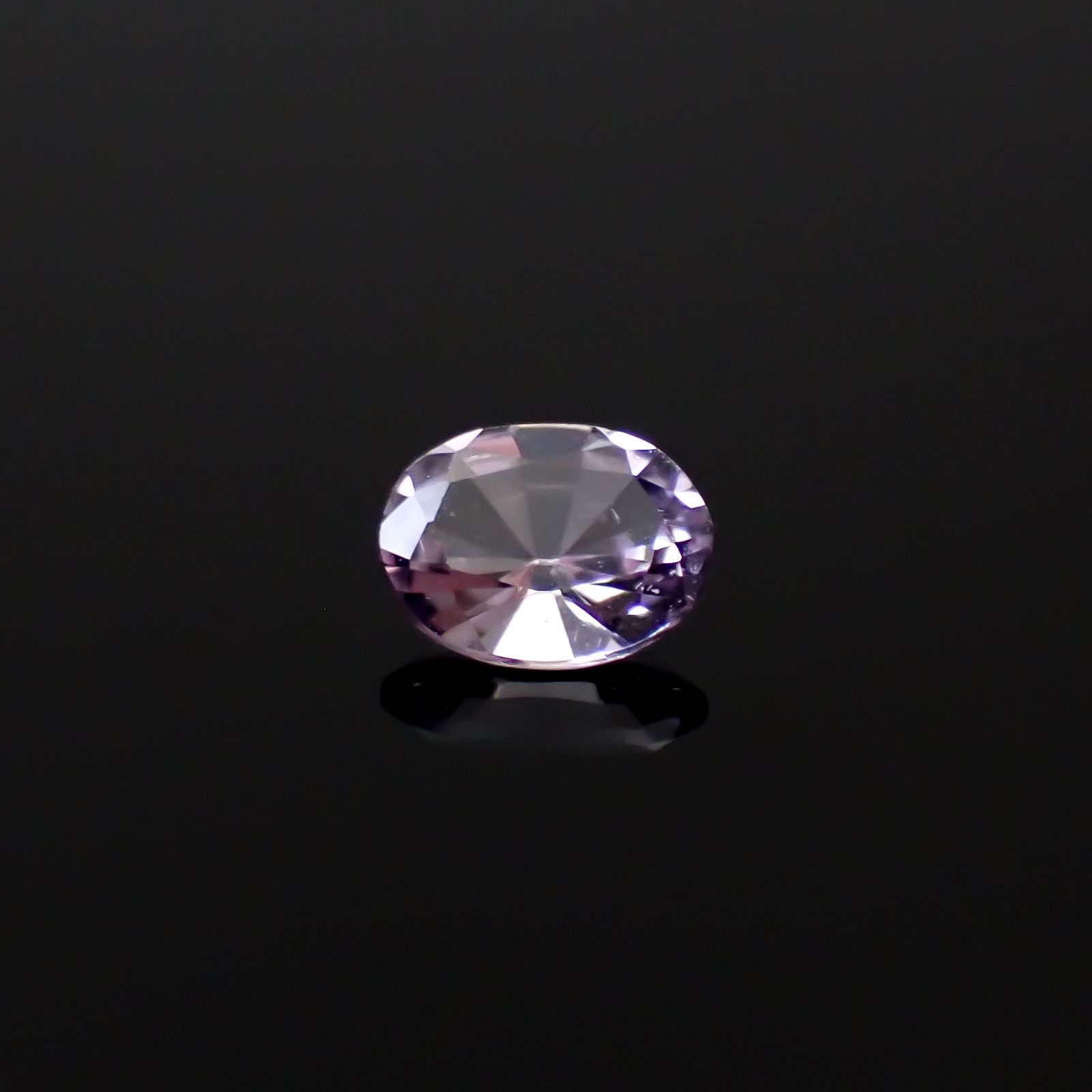 マリアライト(宝石名スキャポライト)スリランカ産 0.35ct 識別済[250330053]5.6x4.2mm前後
