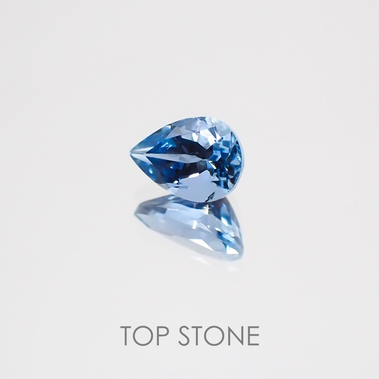 サンタマリア アクアマリン ブラジル産 ルース 0.39ct[21019119]5.9×3.9mm前後