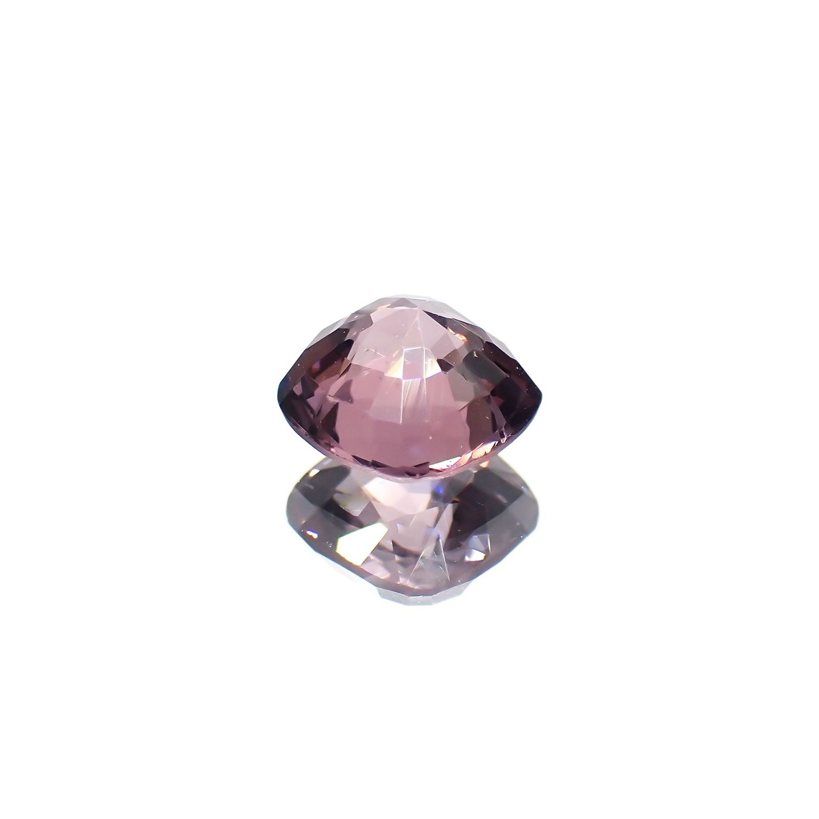 パープルスピネル(宝石名スピネル)ビルマ産 識別済 1.41ct / 6.7x6.5mm前後 [231124302]
