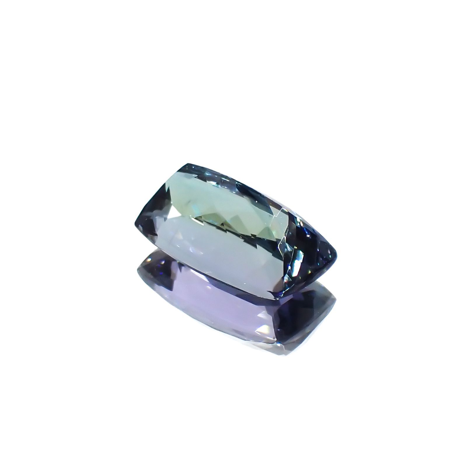 バイカラータンザナイト(宝石名ゾイサイト)タンザニア産 3.52ct 識別済[221119001]11.5x6.7mm前後