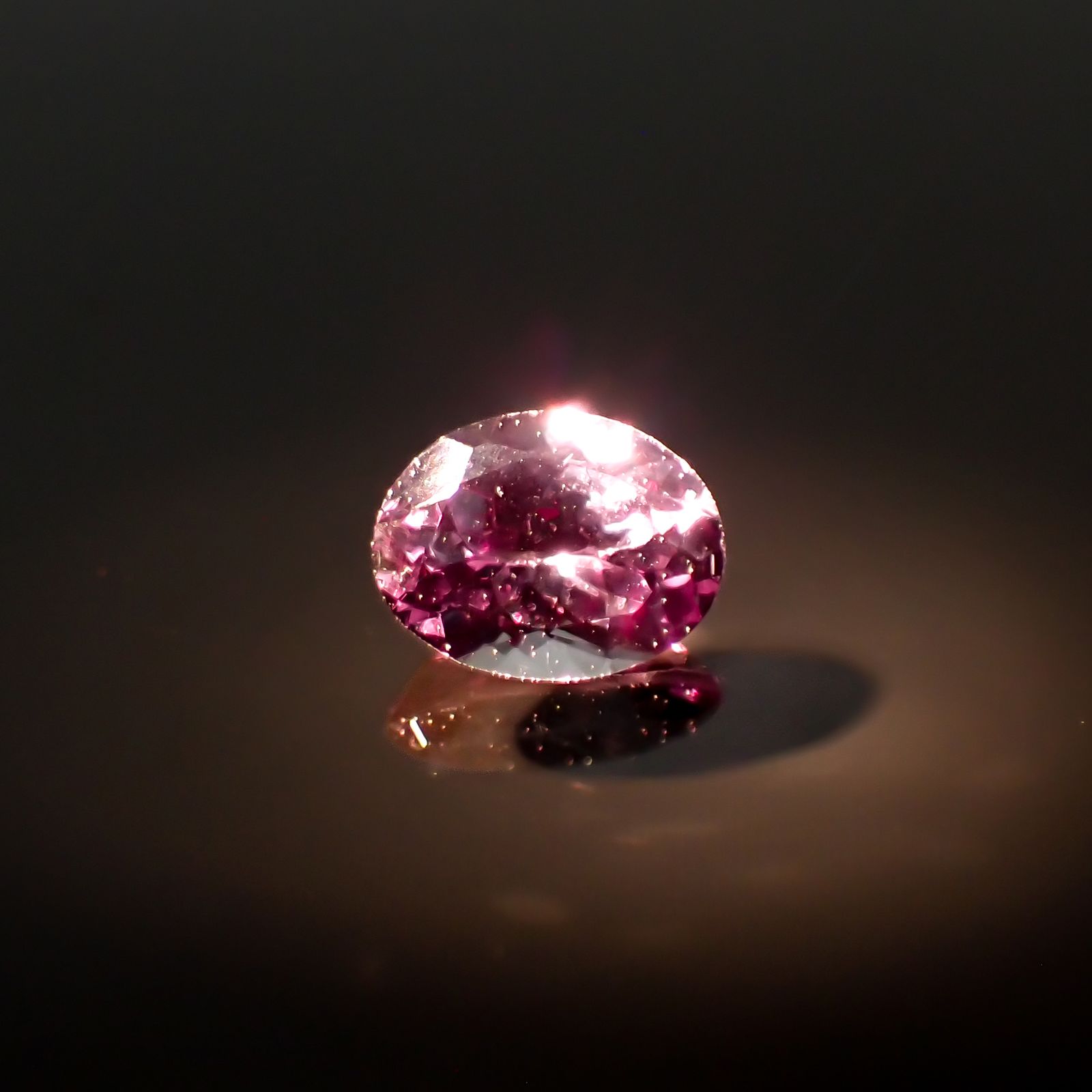 ベキリーブルーガーネット（カラーチェンジガーネット アレキタイプ） マダガスカル・ベキリー産 0.36ct[230923547]4.9x3.7mm前後