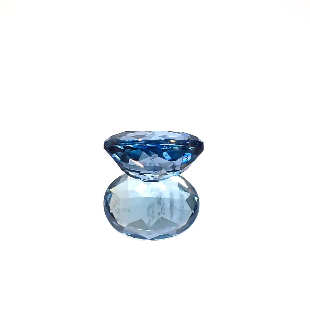 サンタマリアアクアマリン ブラジル産 1.24ct [250229902]8x6.1mm前後