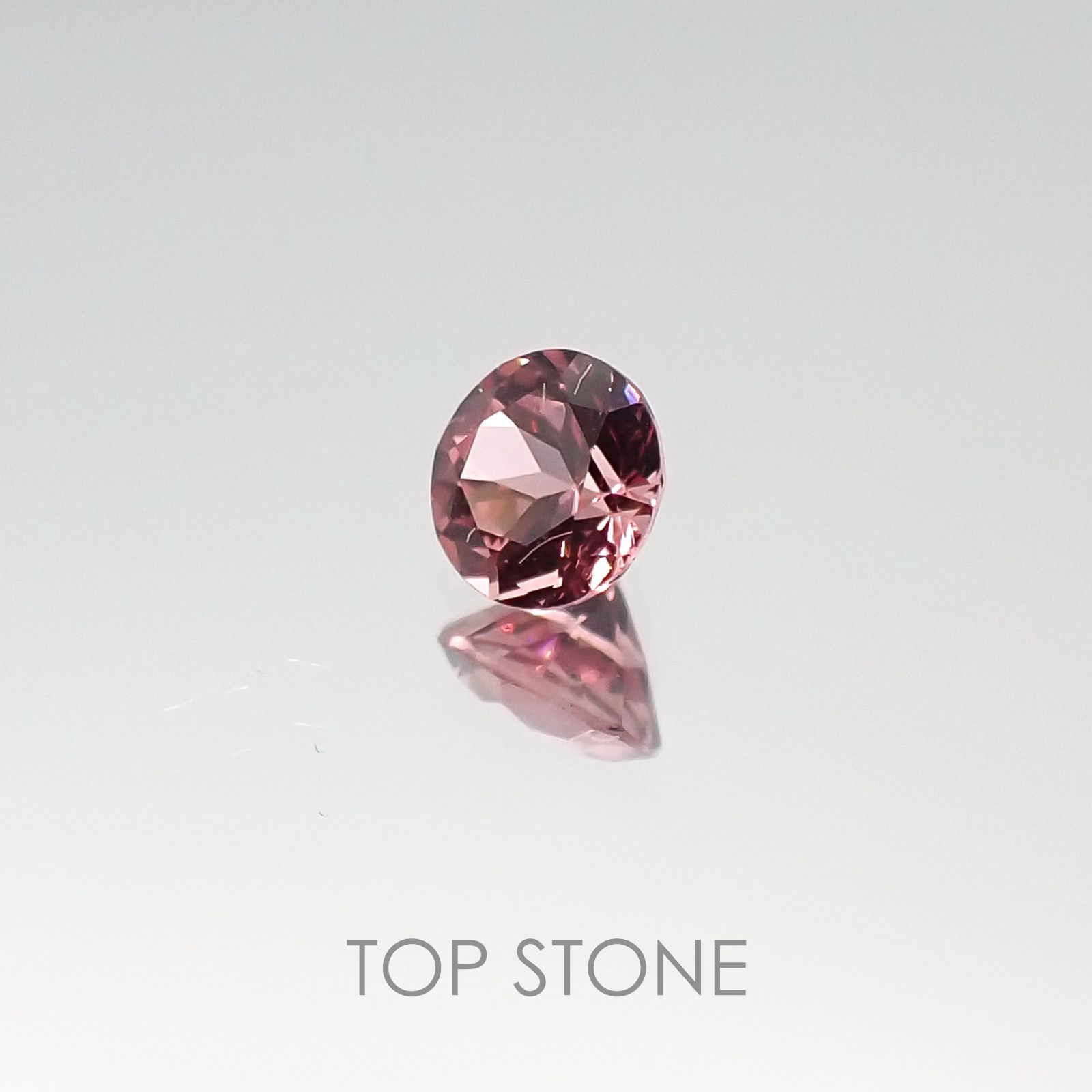 マラヤガーネット タンザニア産 ルース 0.22ct[20095338]3.5×3.5mm前後
