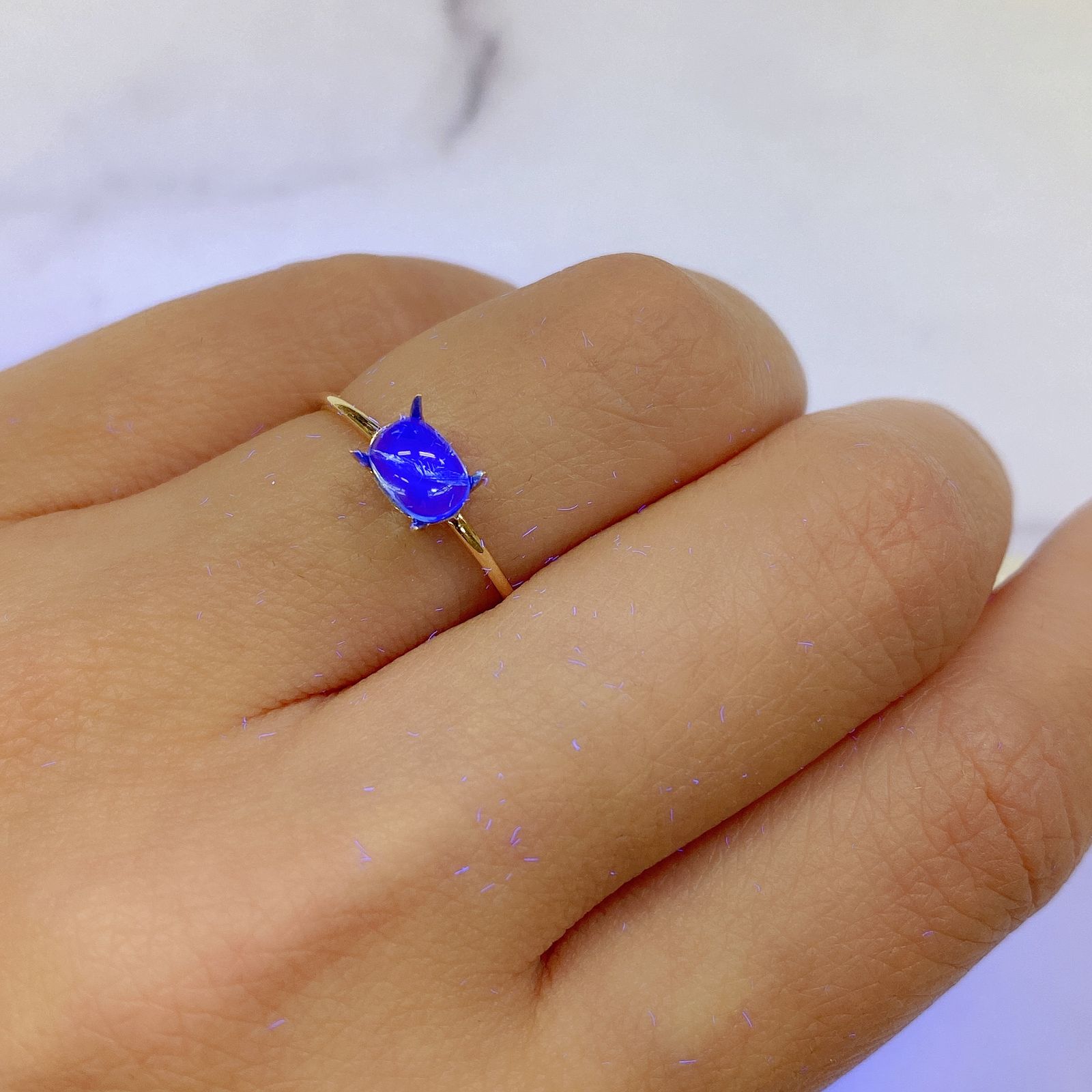 フローライト フルオレッセンス(宝石名フルオライト)イギリス・ロジャリー鉱山産 0.64ct 識別済[211113773]5.9x4.2mm前後