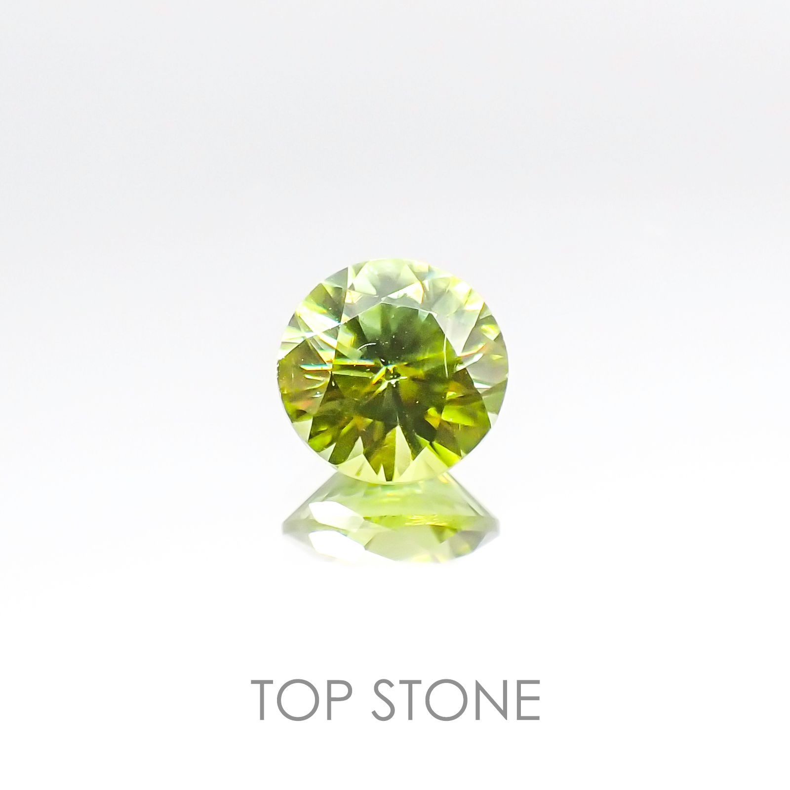 スフェーン マダガスカル産 ルース 0.98ct[20106527]6.1×6.1mm前後