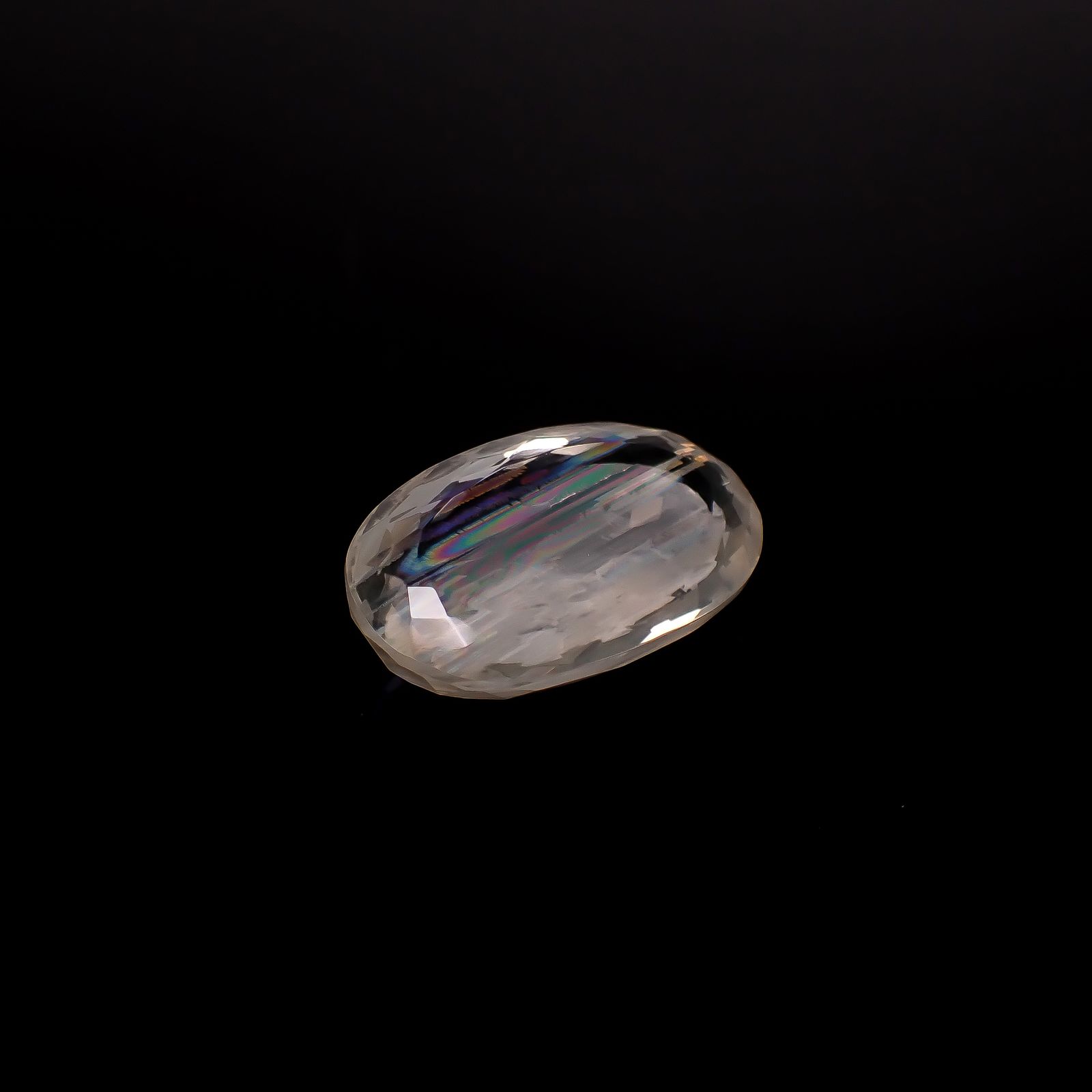 マラウイムーンストーン マラウイ共和国産 33.17ct / 28.6x17.2mm前後 [260331804]